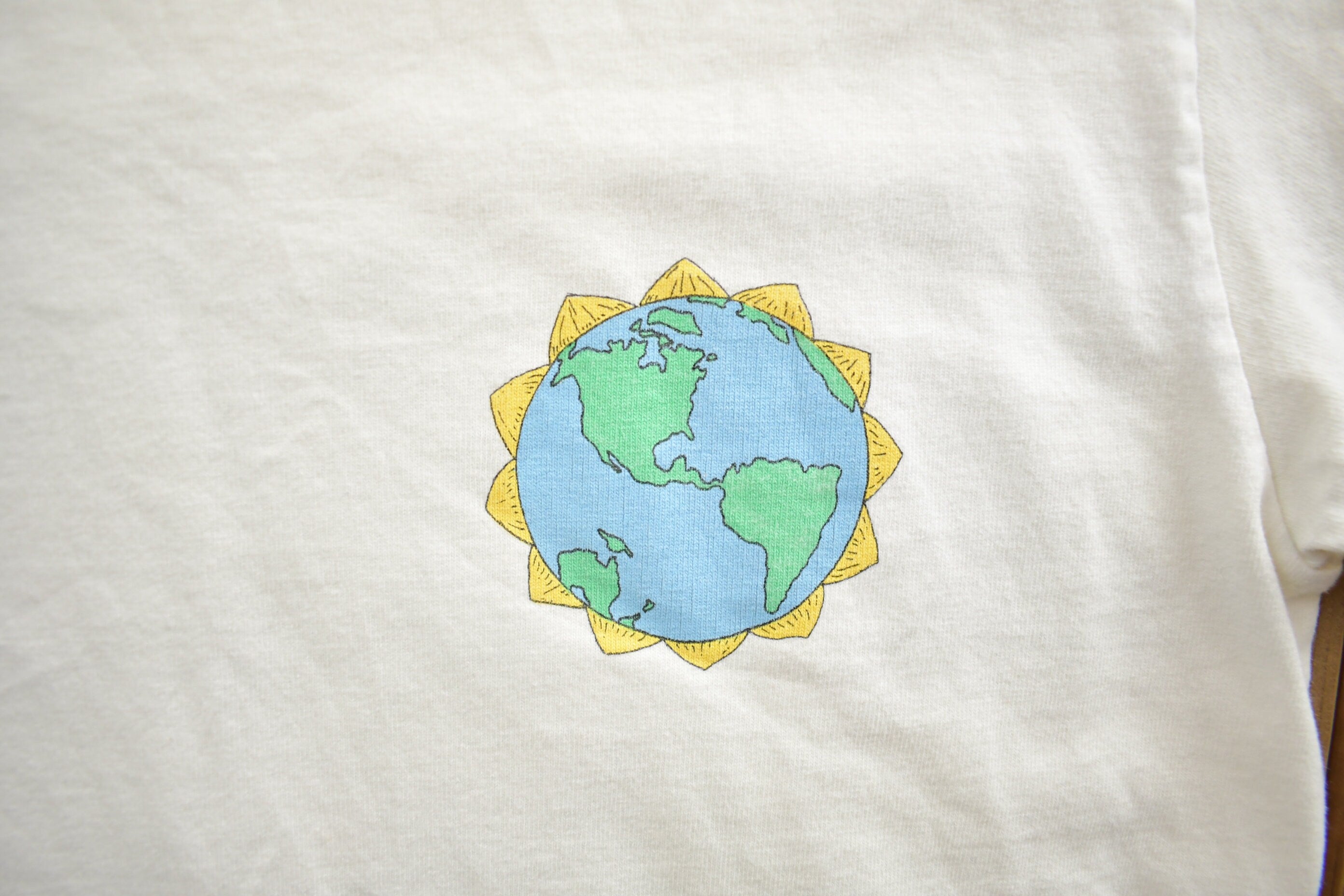 Vintage 1980s Walk Softly On Mother Earth Single Stitch Graphic T Shirt Made In USA