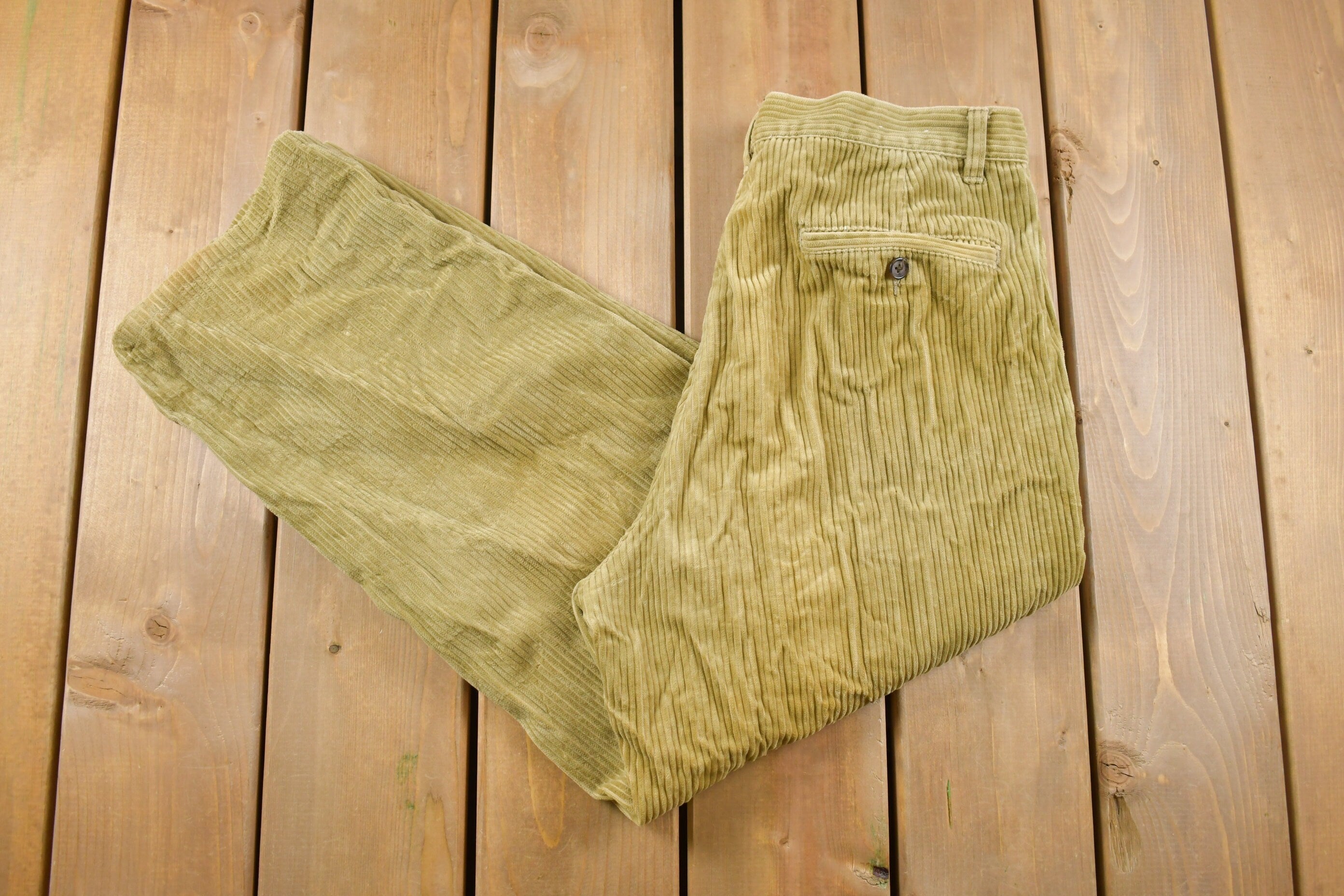 Vintage 1990's Eddie Bauer Simple Corduroy Size 34 x 27
