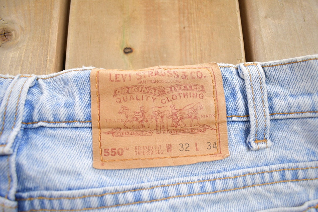 Vintage 1990s Levi's 550 Jeans Size 32x34