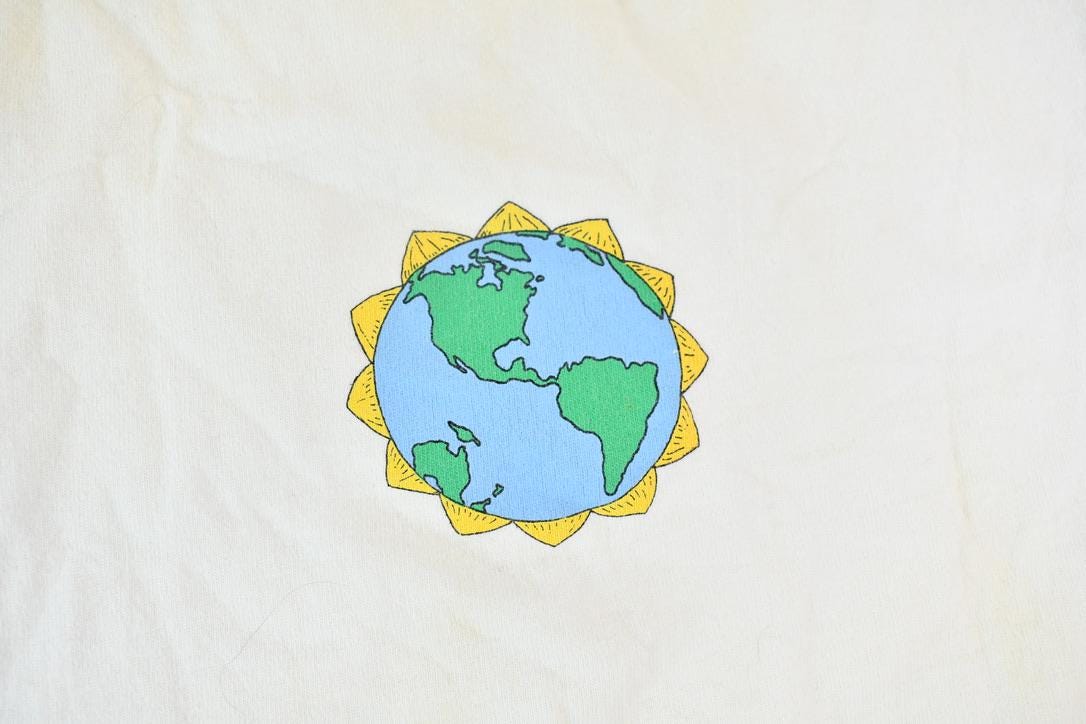 Vintage 1990s Aussie T Company Walk Softly on Mother Earth Single Stitch Graphic T-Shirt
