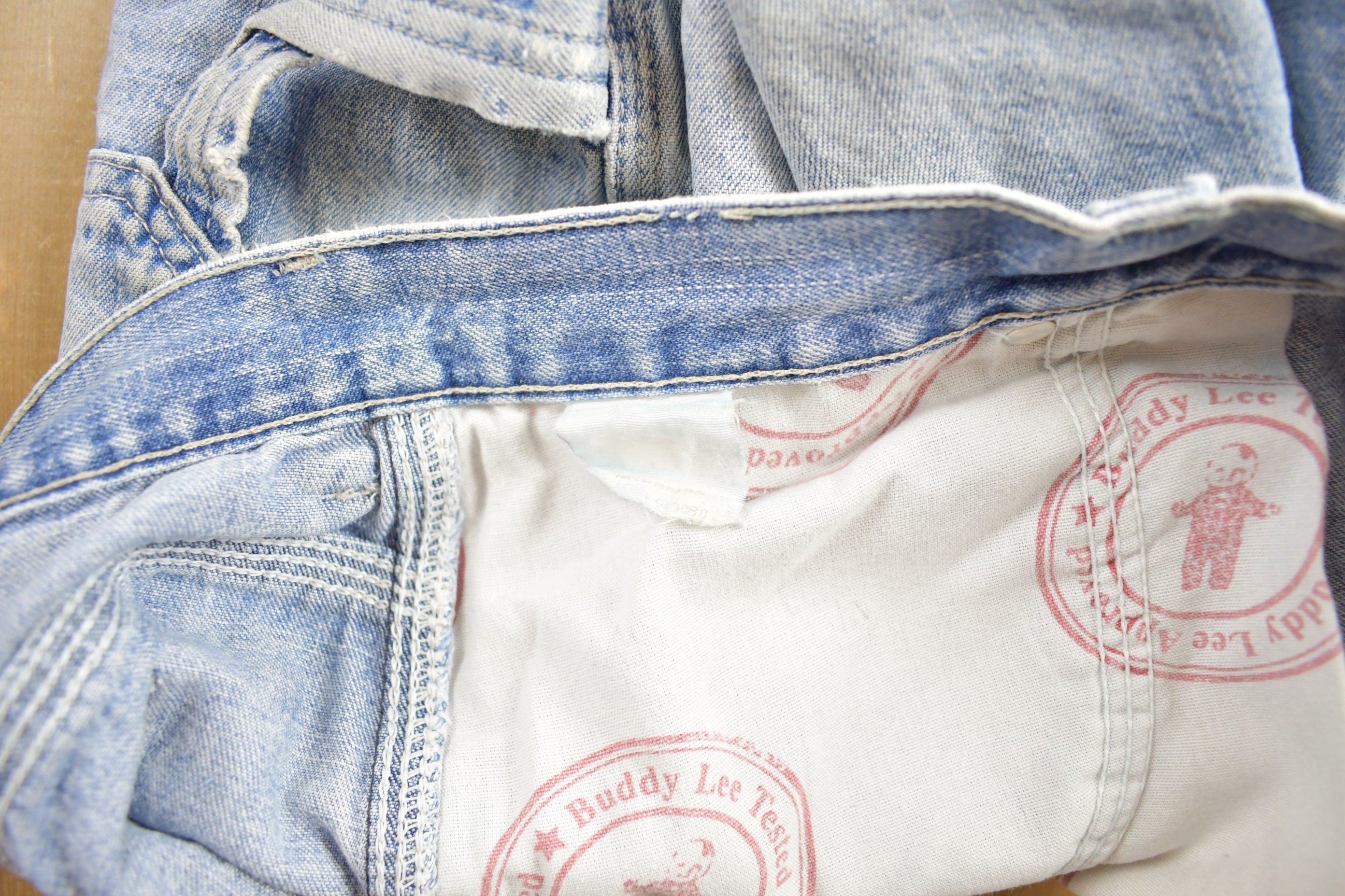 Vintage 1990s Lee Dungarees Can't Bust 'Em Jean Shorts 34 x 10