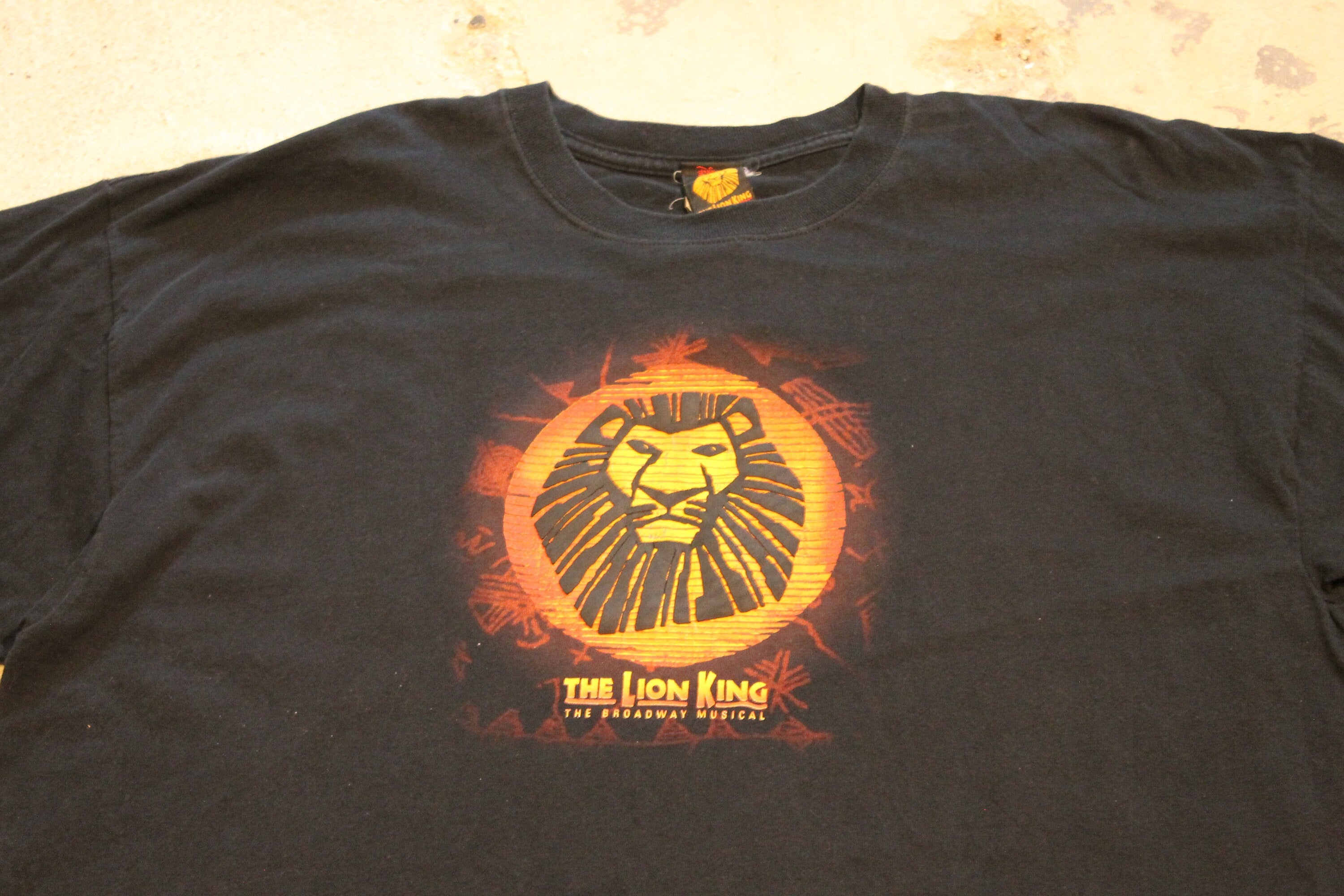 Vintage 1990s Disney The Lion King Musical Promo Graphic T Shirt