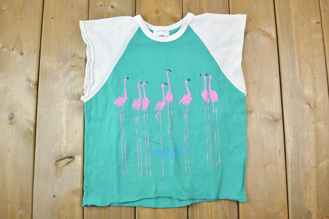 Vintage 1980s Wasaga Beach Flamingos Impression Souvenir T-Shirt