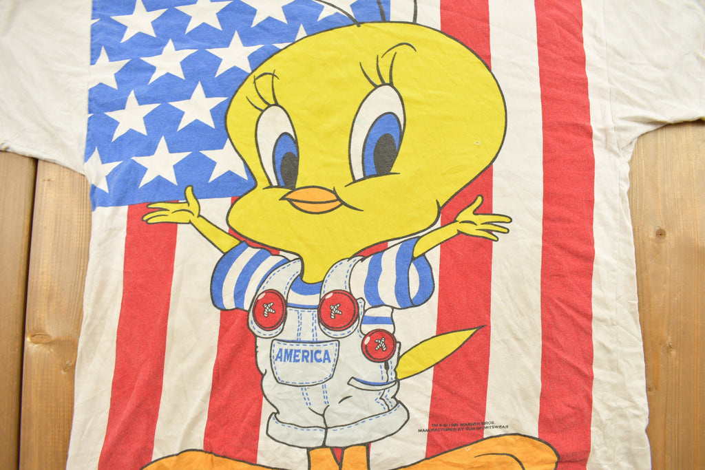Vintage 1995 Tweety Bird All Over Print American Flag T-Shirt