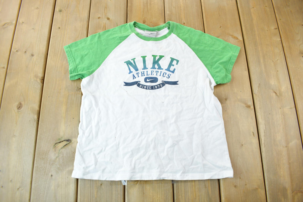 Vintage Y2K Nike Athletics Women's T Shirt