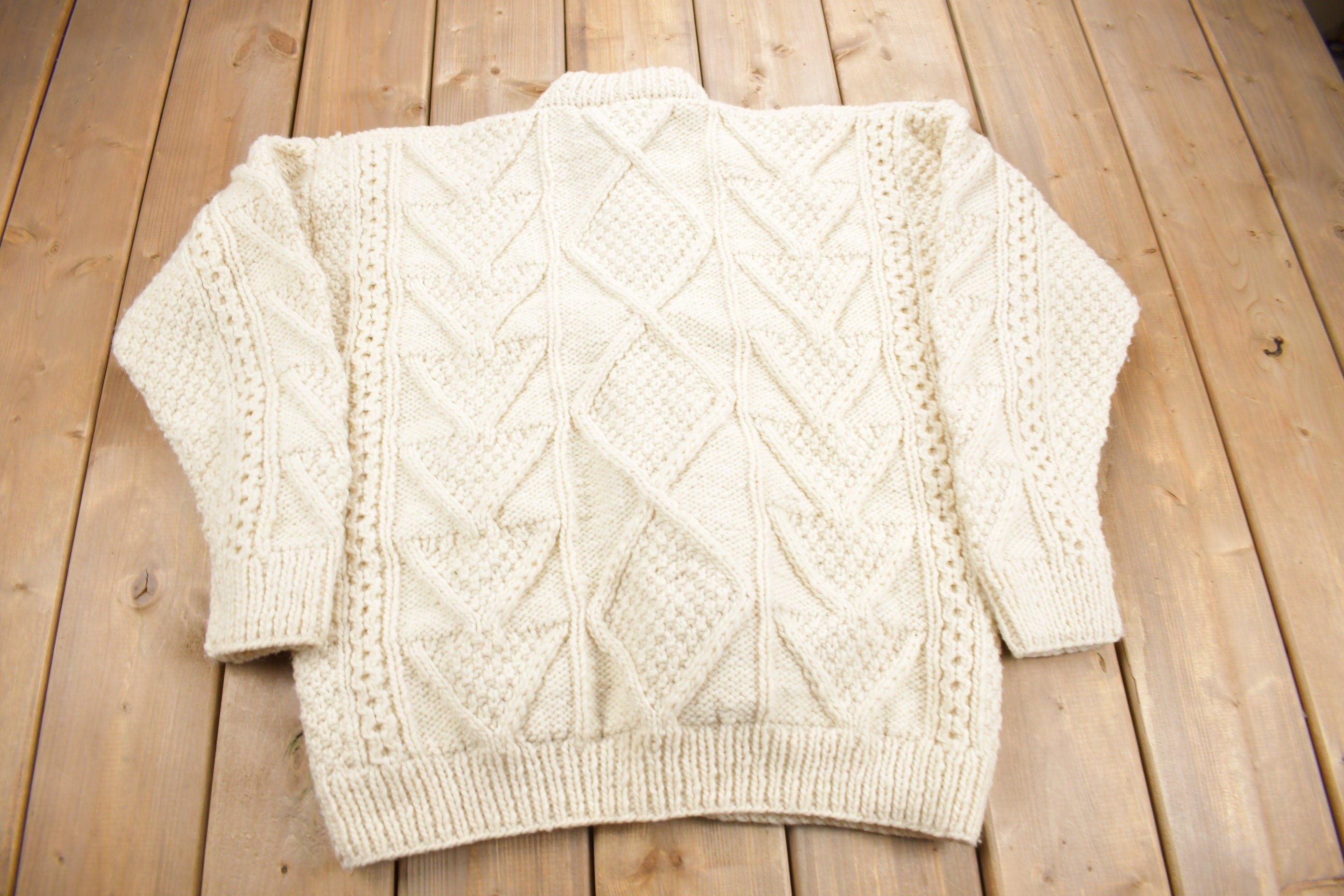 Vintage 1980s Artesania 100% Wool Cable Knit Cardigan Sweater