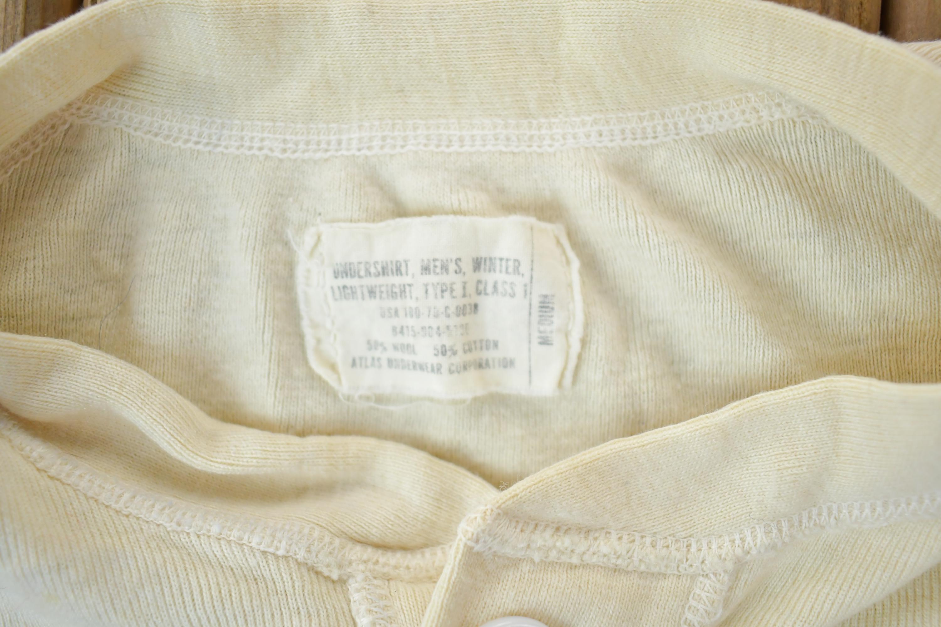 Vintage 1990s Cream Quarter Button Crewneck Sweatshirt /