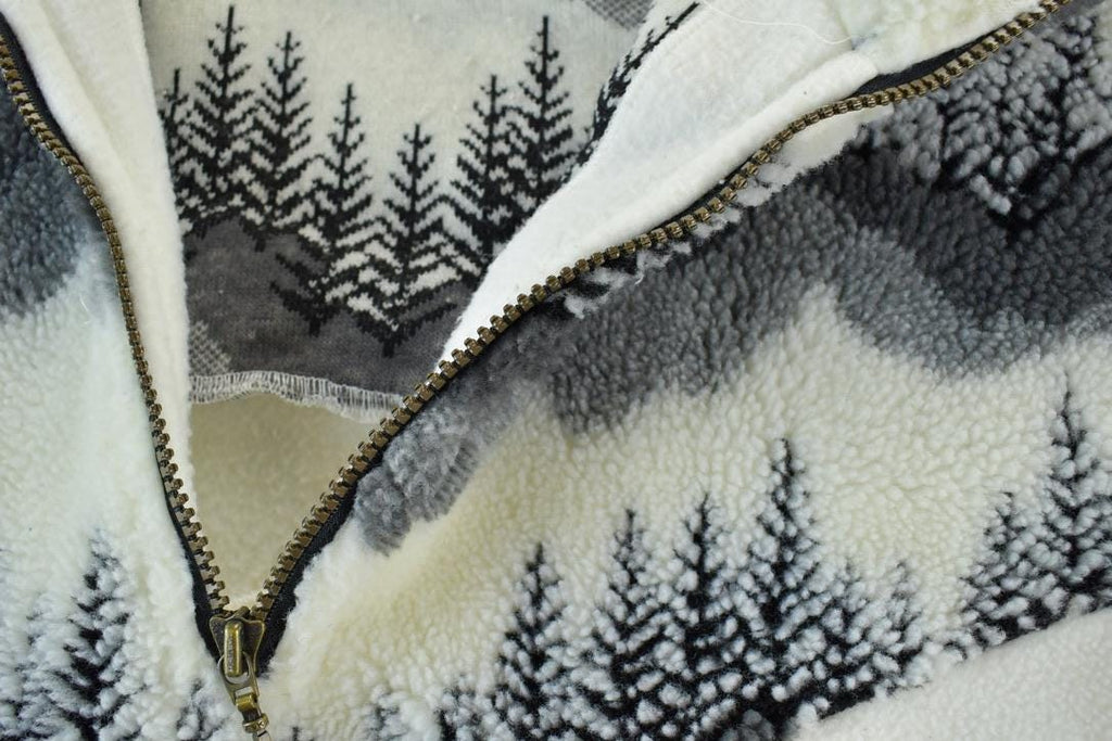 Vintage 1990s Hotheads Winter Wonderland Fleece Outdoorsman Sweater