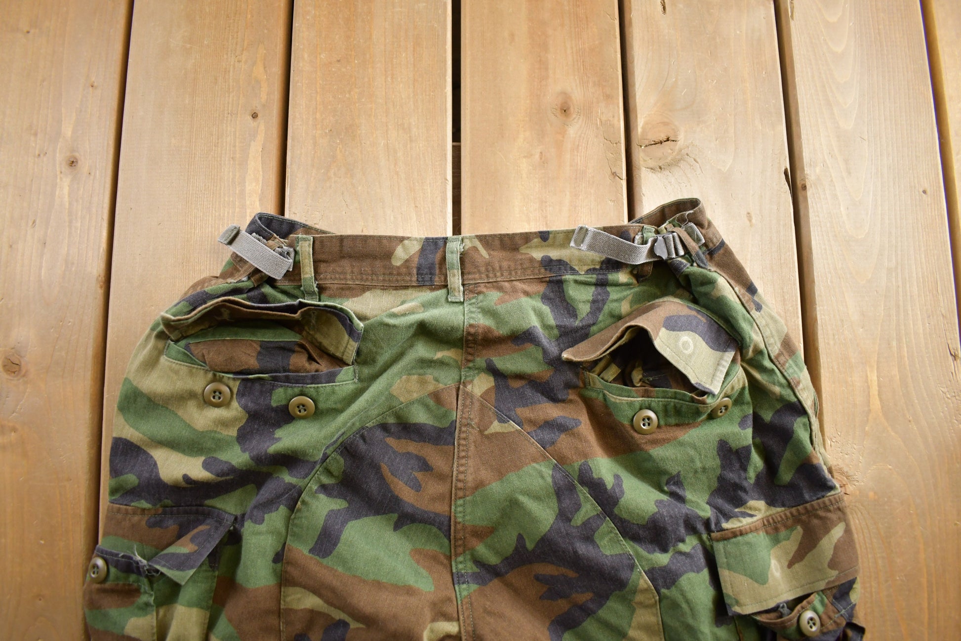 Vintage 1990s Army Woodland Camouflage Cargo Pants Size 34x29 / Streetwear / Army Pants / Military Pant's / Vintage Cargos /