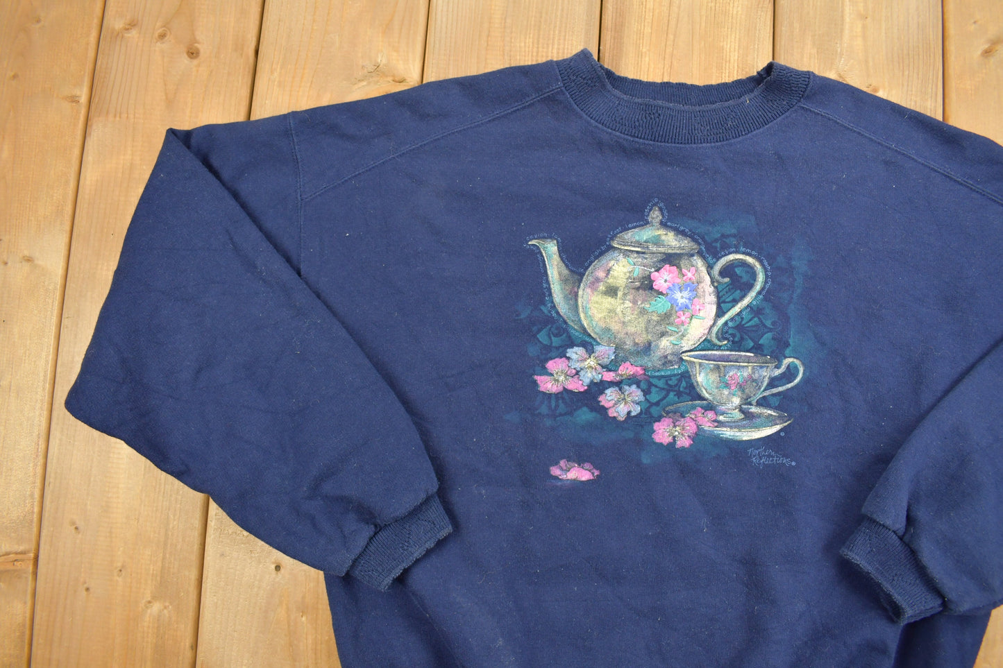 1990s Vintage Northern Reflections Tea Pot Crewneck / Nature Print / Vintage Sweatshirt / Floral Print / Teapot / Pullover Sweatshirt