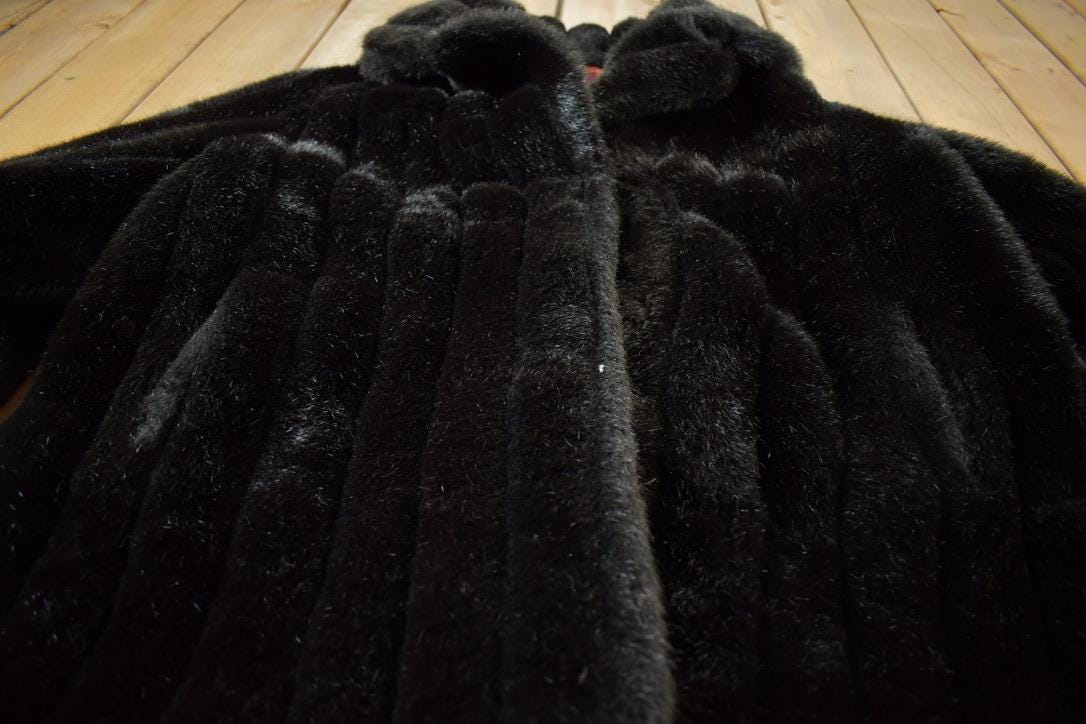 Vintage 1970s Avec Tu Genuine Fabric Fur Coat