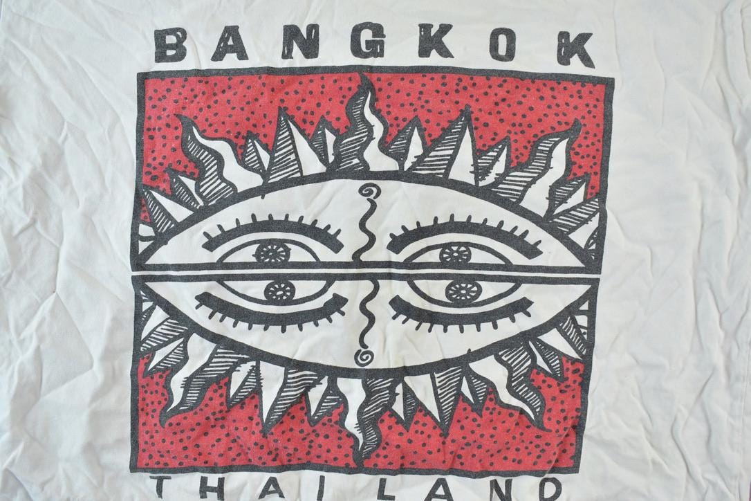 Vintage 1990s Bangkok Thailand Souvenir Single Stitch Graphic Print T-Shirt