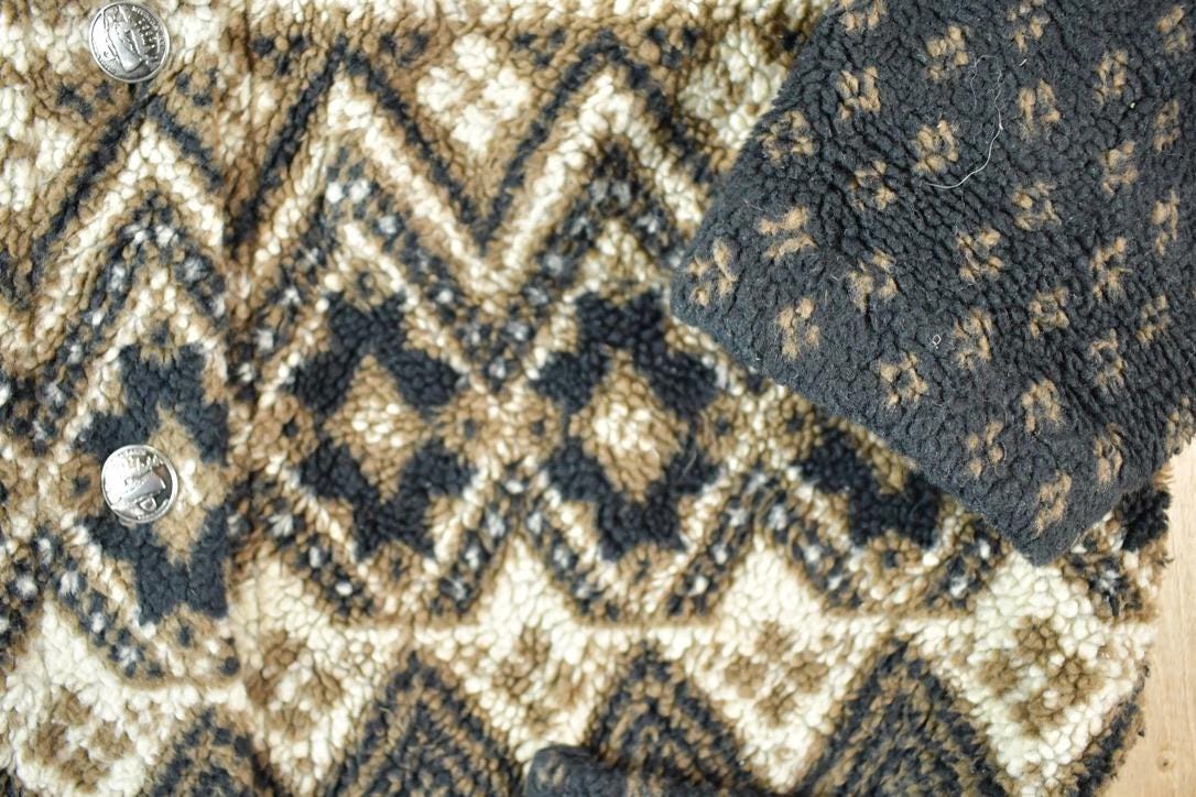 Vintage 1990s Muskoka Lakes All Over Print Abstract Pattern Button Up Fleece Sweater Mens L / 90s Knit Crewneck / Vintage Preppy Knits /