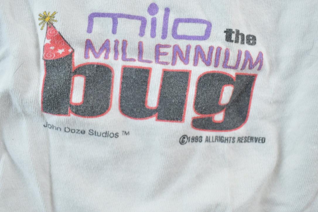 Vintage 1993 The Millenium Bug Single Stitch Graphic Print T-Shirt