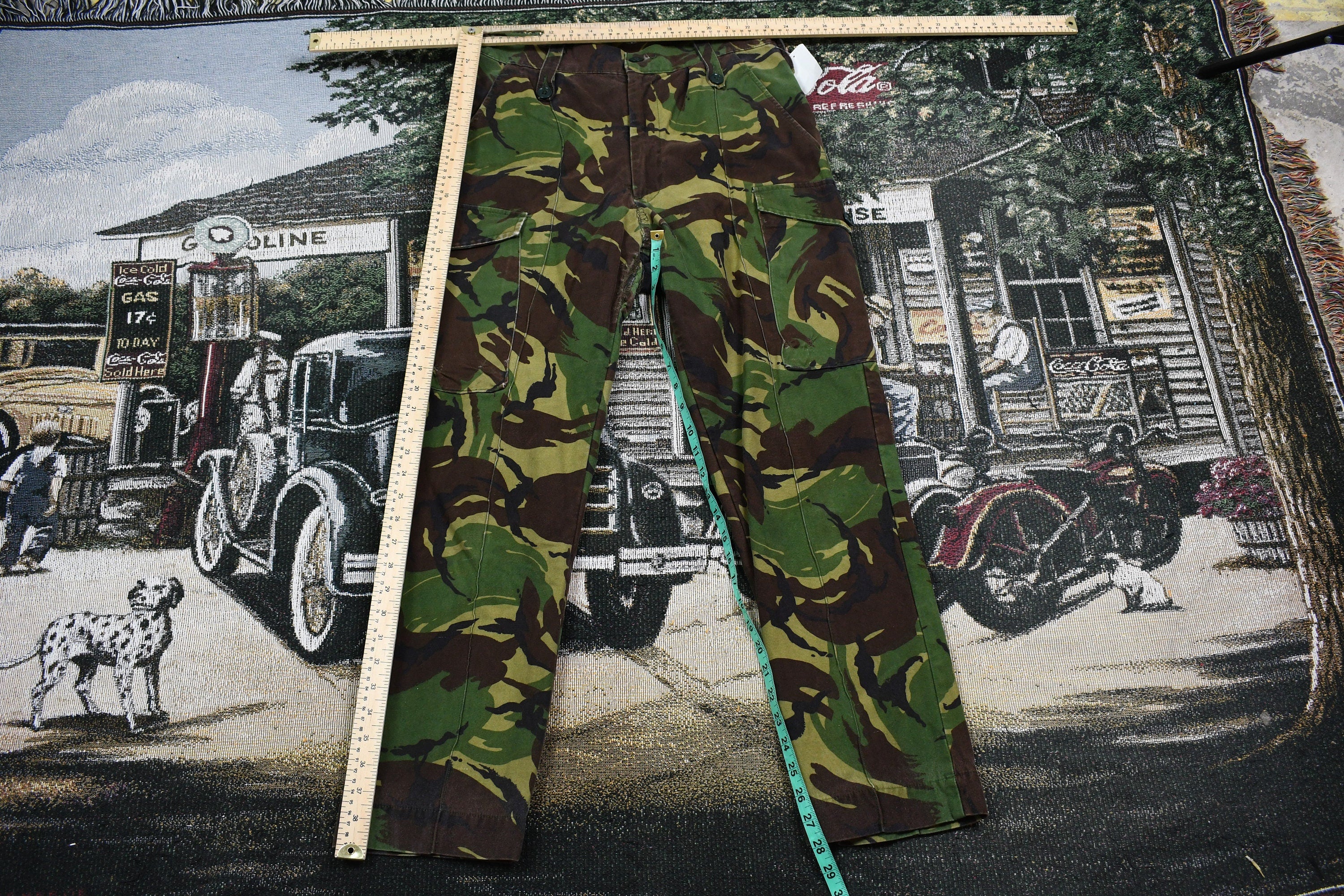 Vintage Camo Cargo Pants Size 32 x 28.5