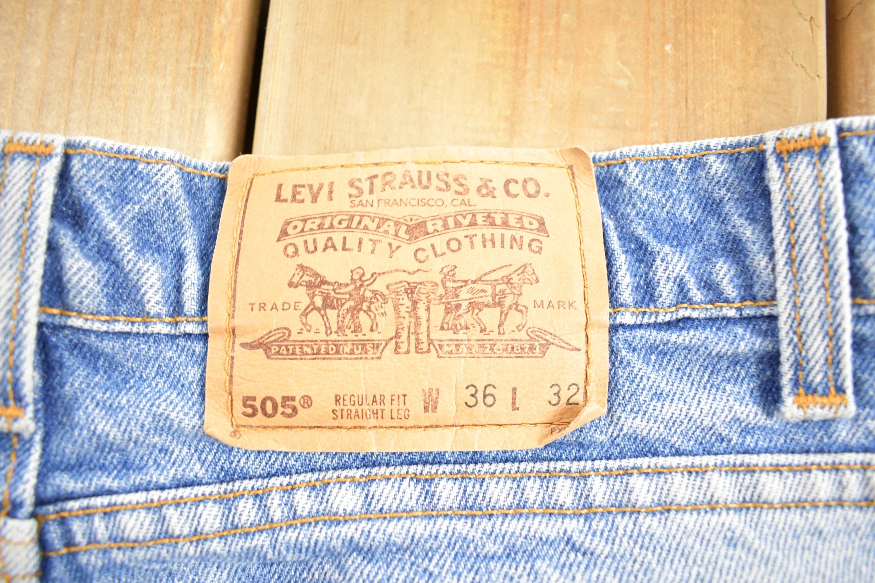 Vintage 1990s Levi's 505 Orange Tab Jeans Size 36 x 30.5