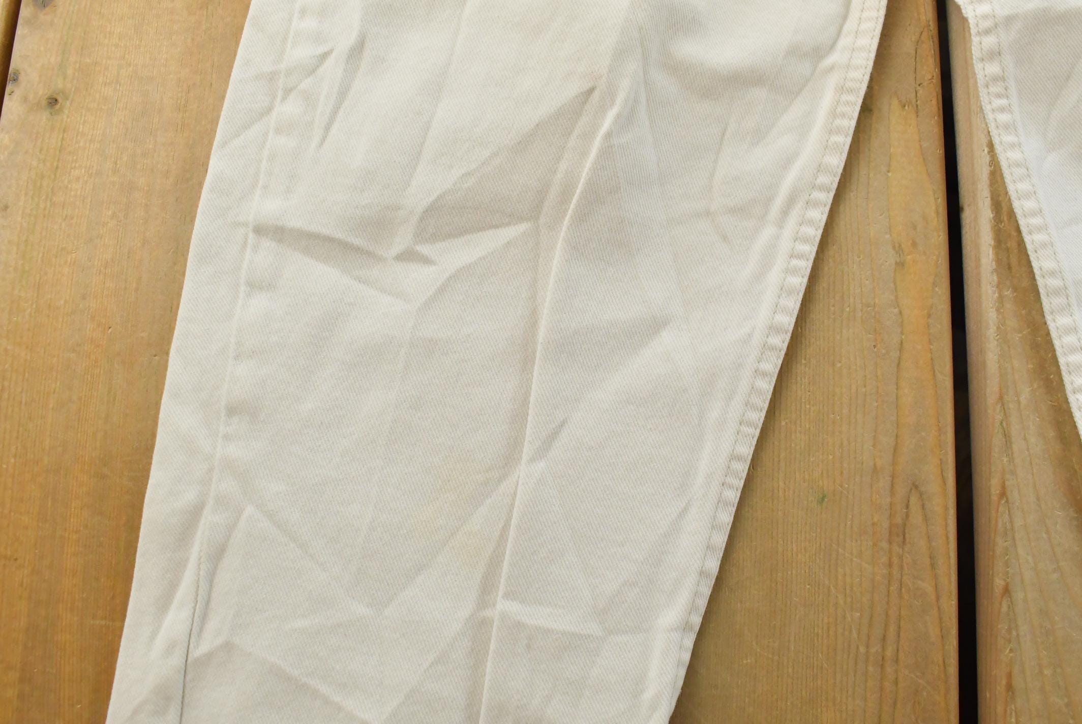 Vintage 1990s Levi Silver Tab Baggy Wide Leg Denim White Jeans Men's 28 x 29.5 / 90s Silvertabs / Streetwear / Baggy Jeans / Made in USA
