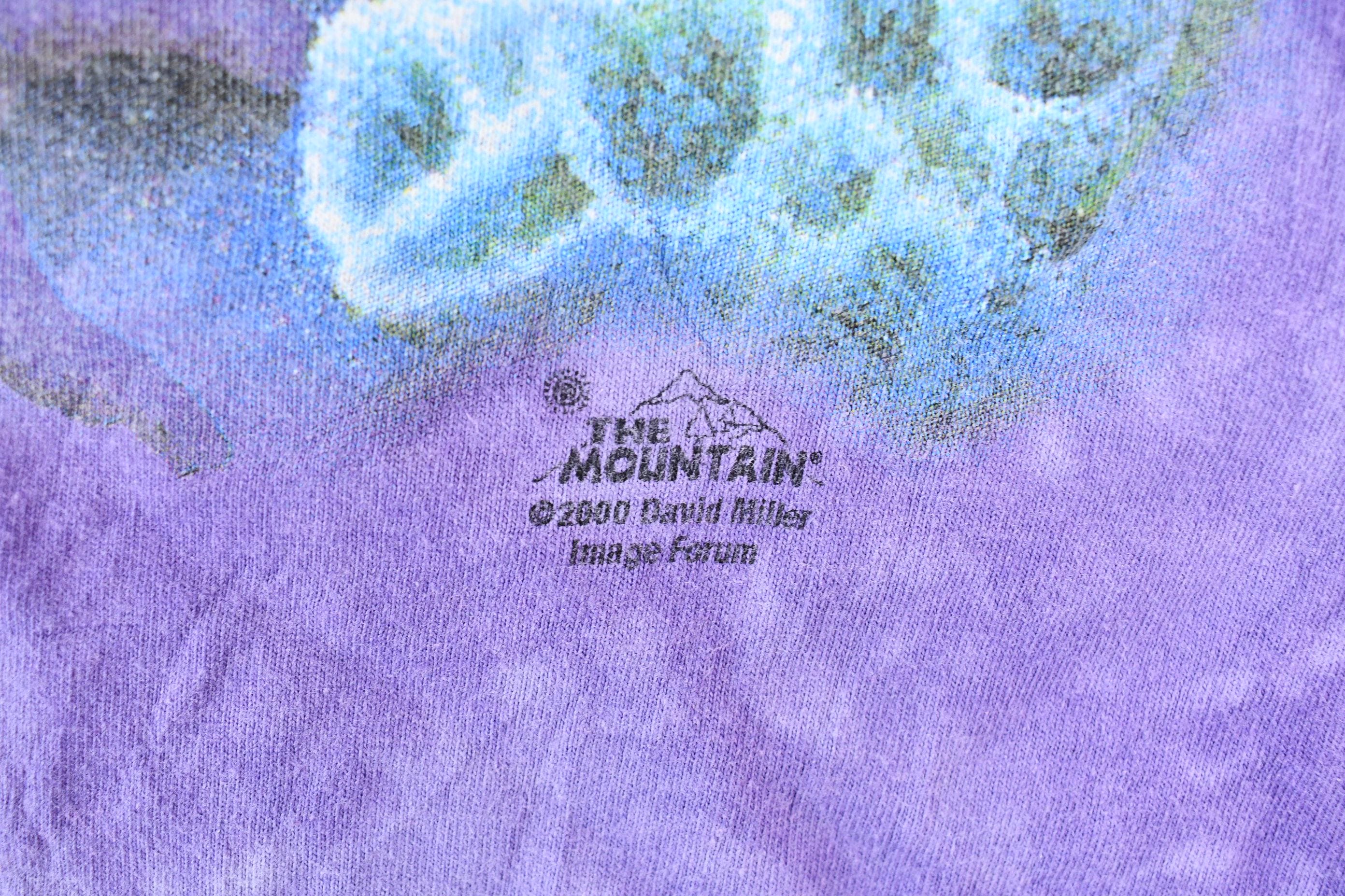 Vintage 2000 Purple The Mountain Clown Fish Aquatic Reef Tie Dye Graphic T-Shirt