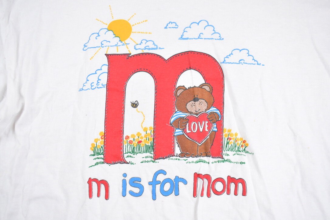 Vintage 1990s M Is For Mom Teddy Bear Graphic T Shirt