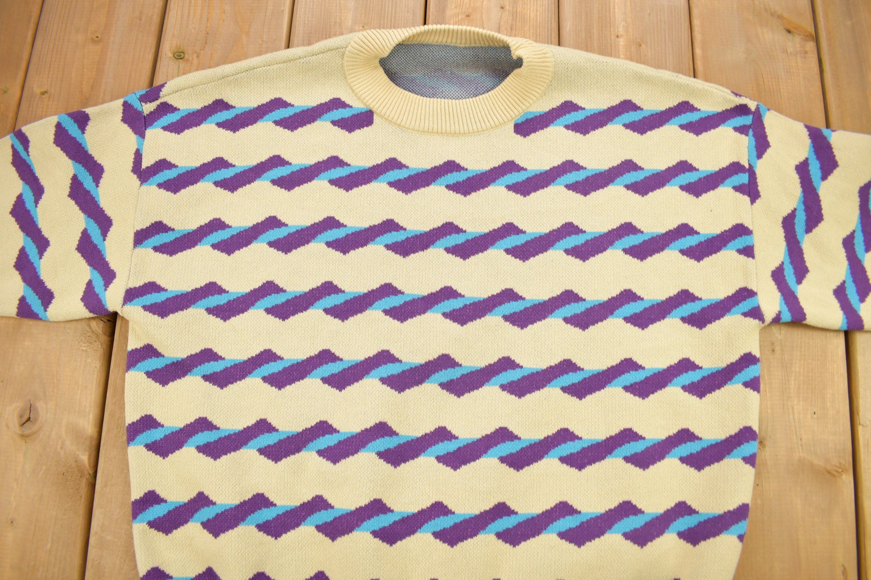 Vintage 1990s Abstract Patterned Knitted Crewneck Sweater