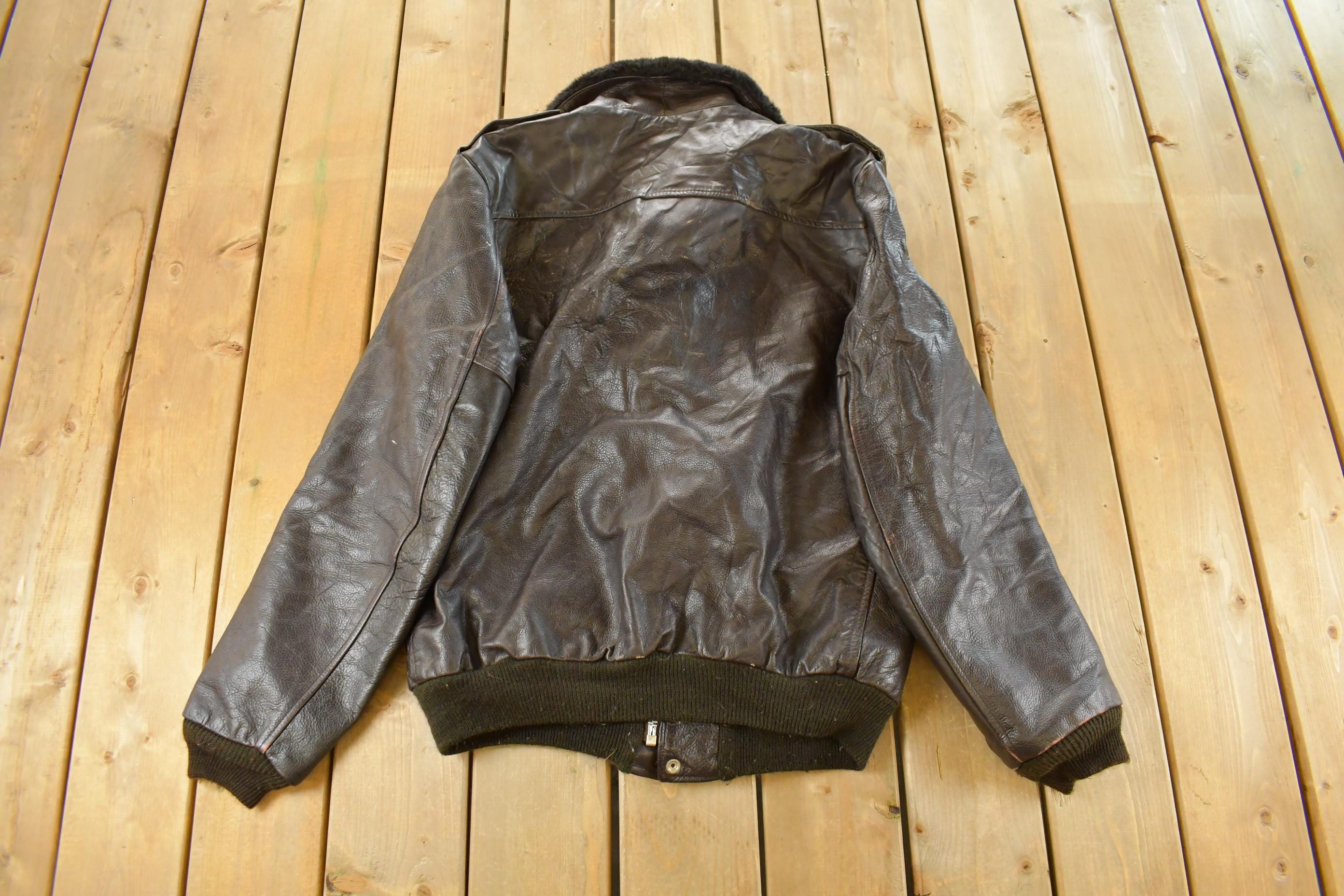 Vintage 1980s Cooper Shearling Fur Lined Leather Bomber Flight Jacket Men's XL