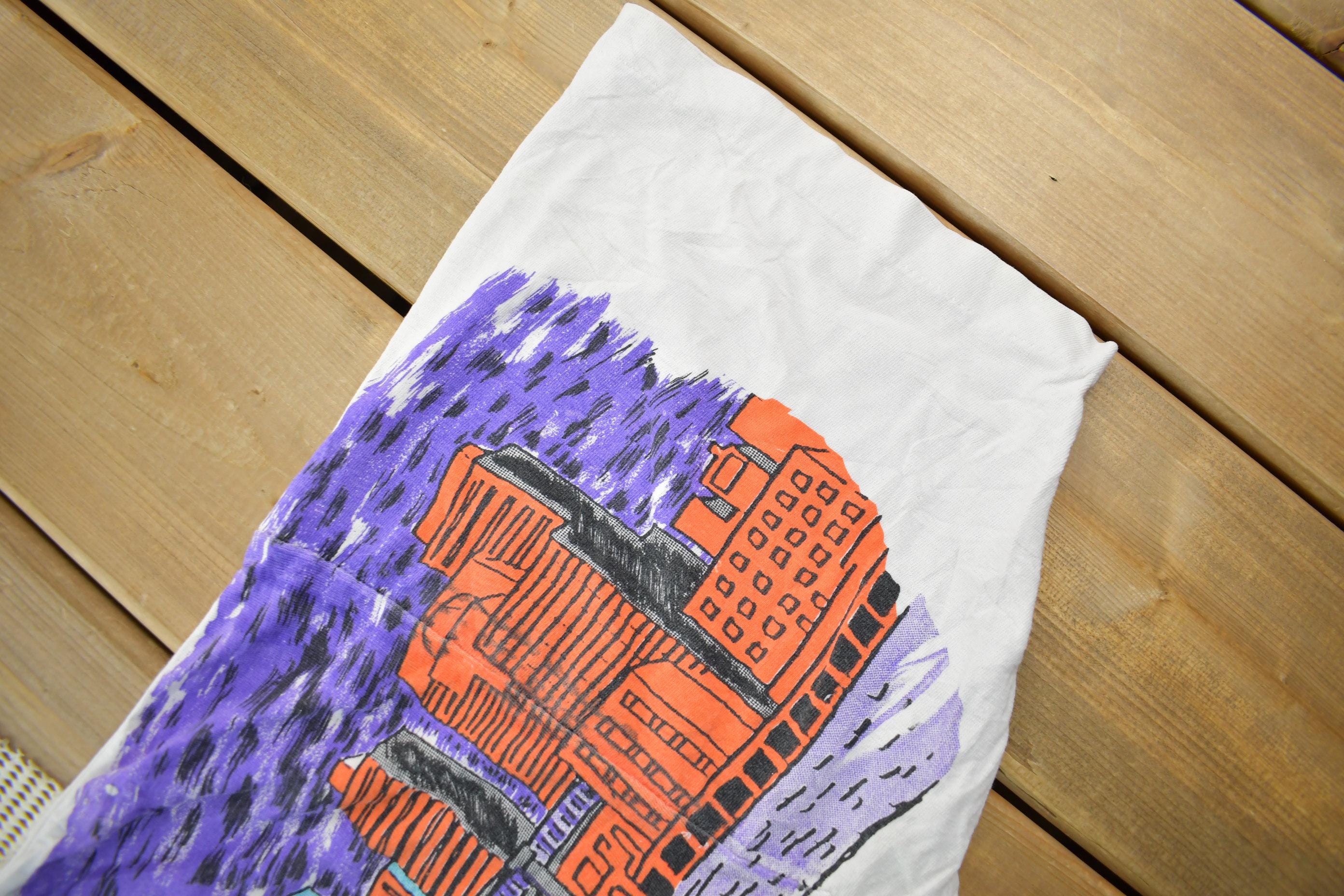 Vintage 1993 Tiny Tunes City Slickers All Over Print Graphic T-Shirt
