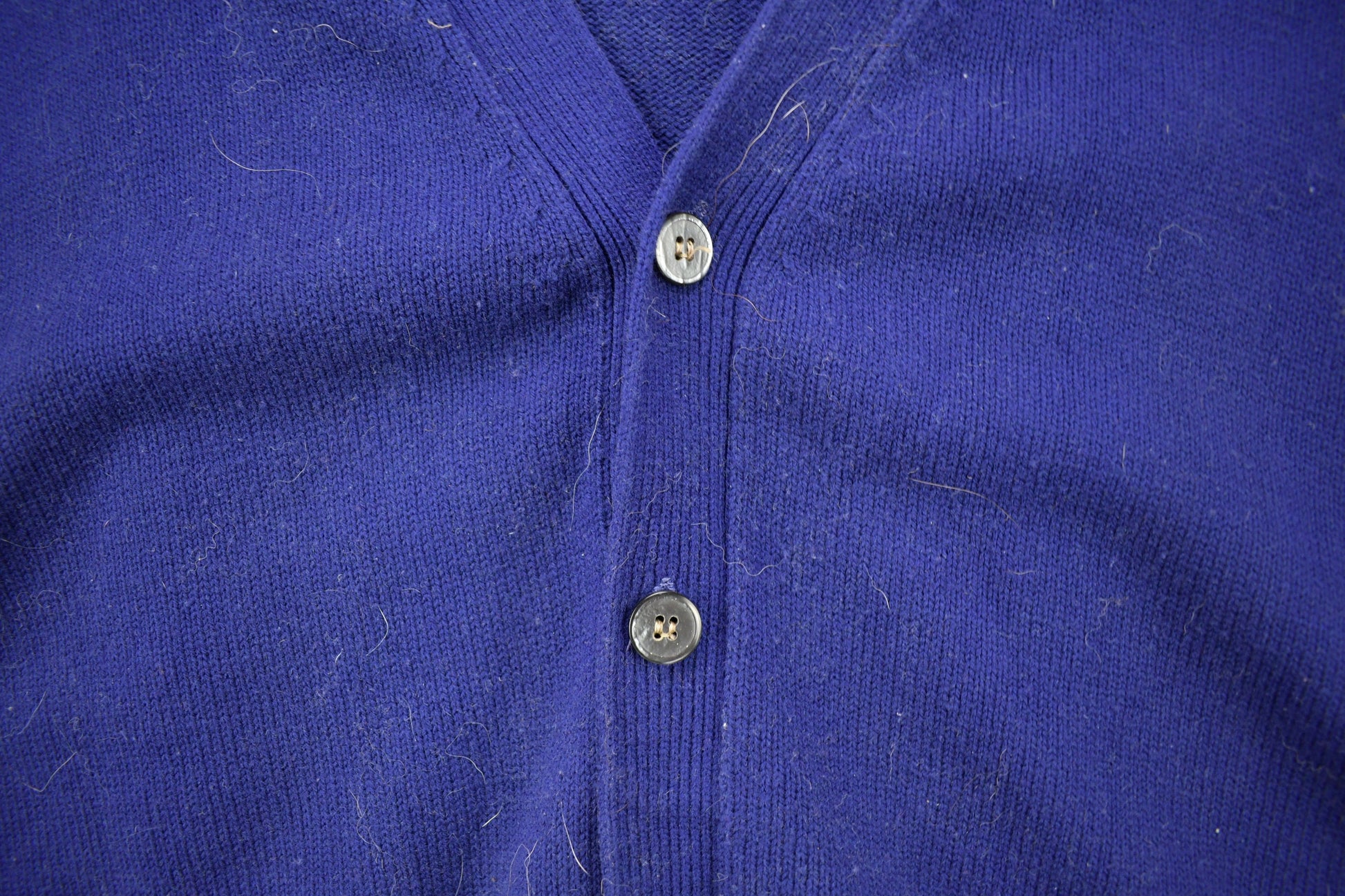 Vintage 1940s Blank Blue Knitted Cardigan Sweater