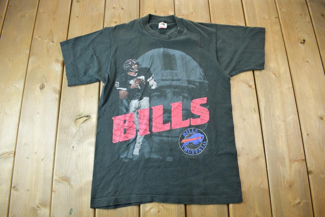 Vintage 1990s Buffalo Bills NFL Graphic T-Shirt