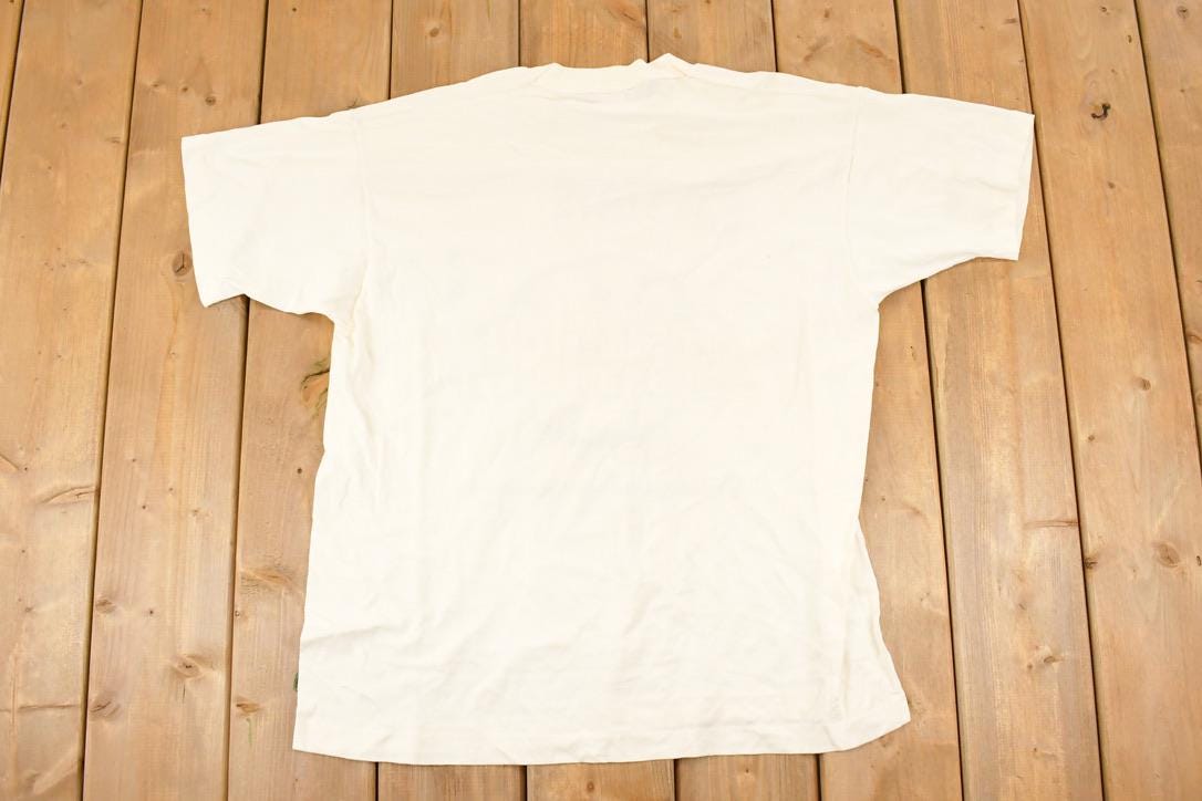 Vintage 1996 Nebraska State Girls Basketball Graphic Print Souvenir T-Shirt Men's L