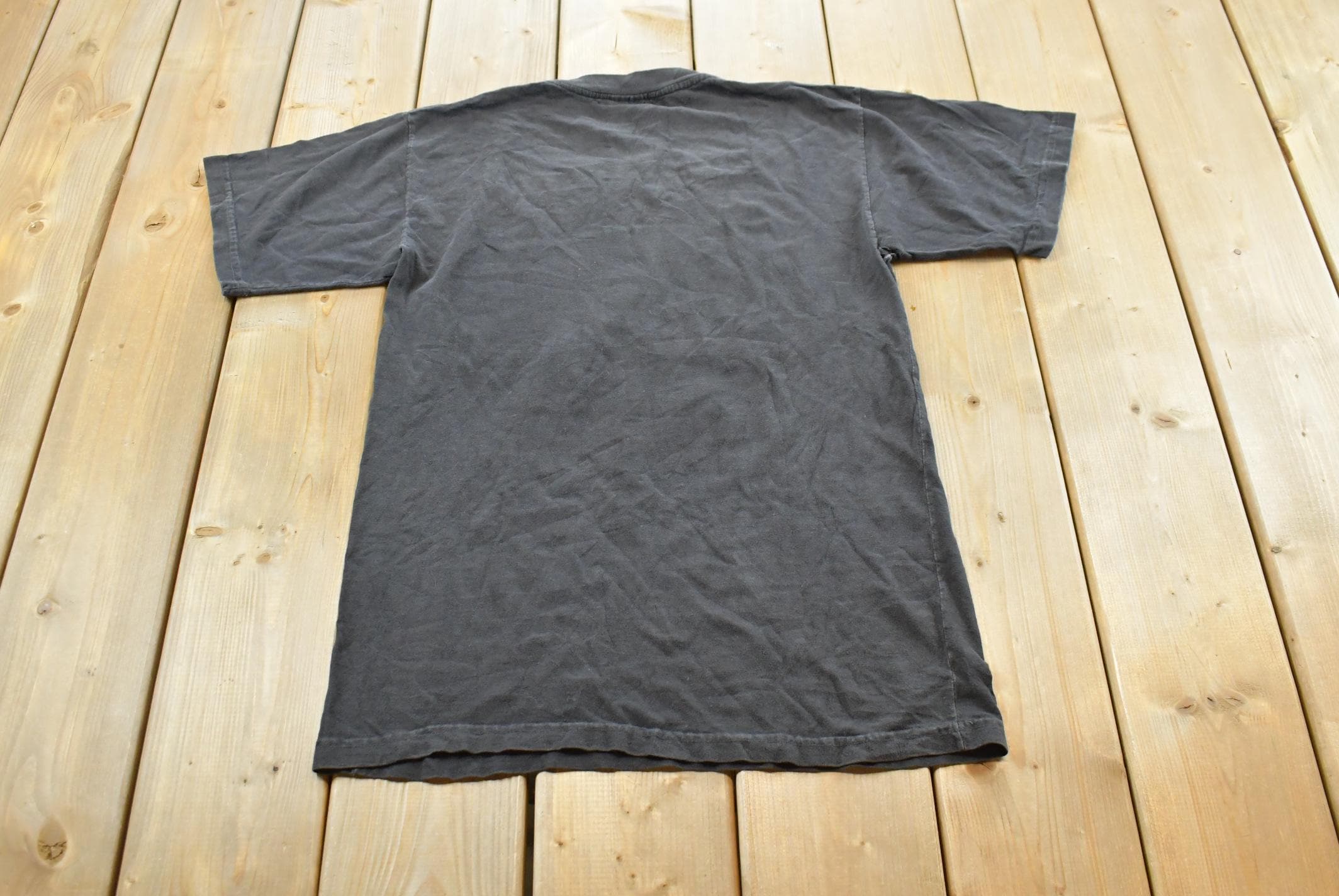 Vintage 1990s Logo 7Minnesota North Stars NHL Graphic T-Shirt Mens S / Single Stitch / NHL Hockey / 90s Streetwear / Sportswear