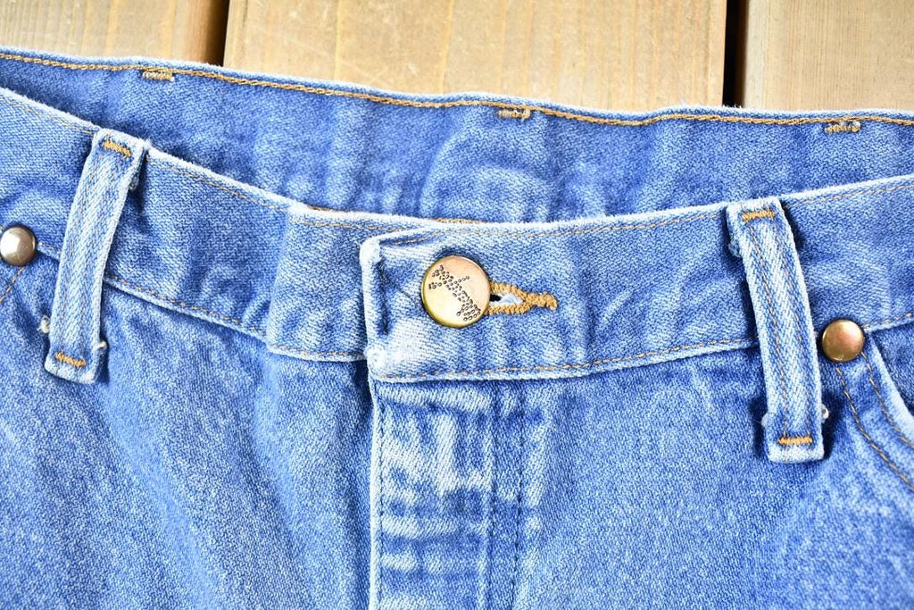 Vintage 2000's Relaxed Fit Wrangler Blue Jeans 34 x 27