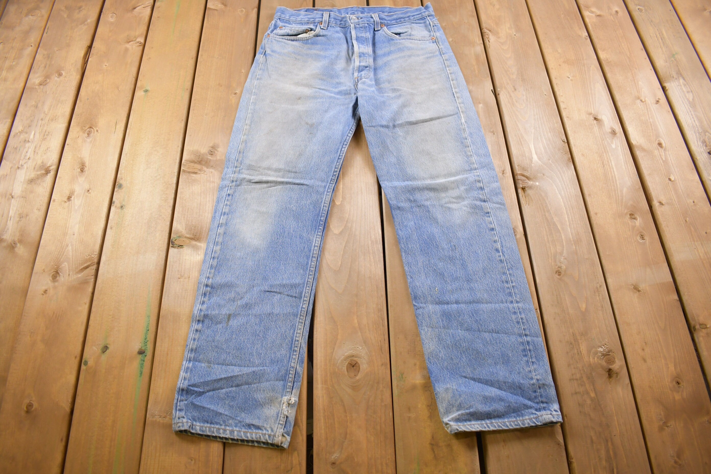 Vintage 1990s Levi's 501 Red Tab Jeans Size 32 x 30