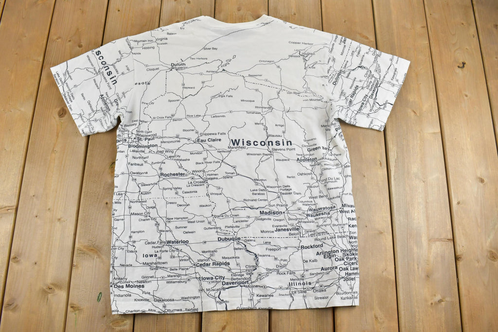 Vintage 1990s Wisconsin All Over Print Map Souvenir T-Shirt