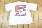 Vintage 1991 Pepe Le Pew Looney Tunes T Shirt Mens M