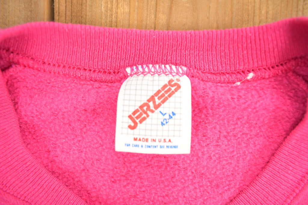 Vintage 1990s Pink Heart-Shaped Floral Wreath Crewneck Sweatshirt