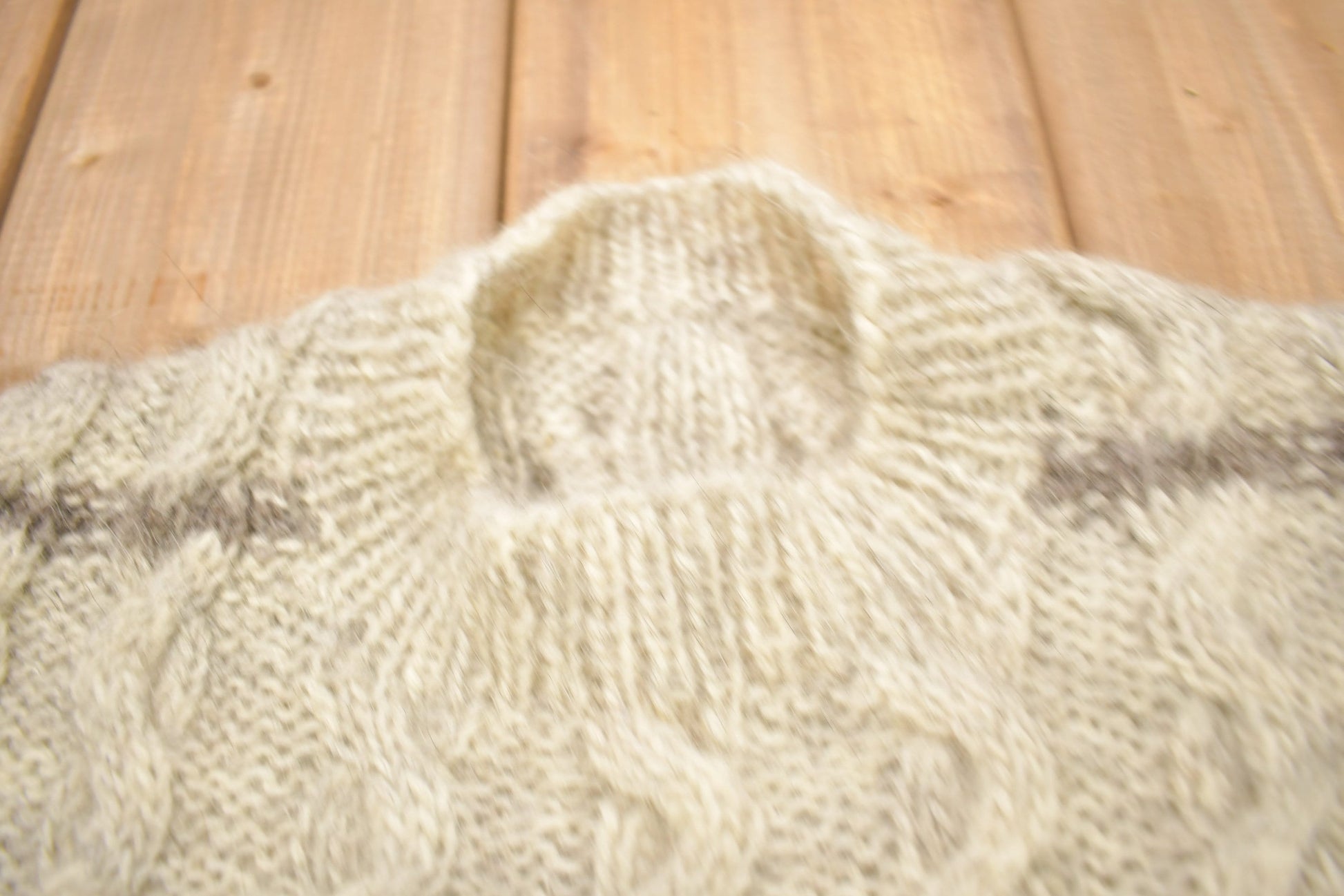 Vintage 1980s 100% Wool Cable Knit Sweater