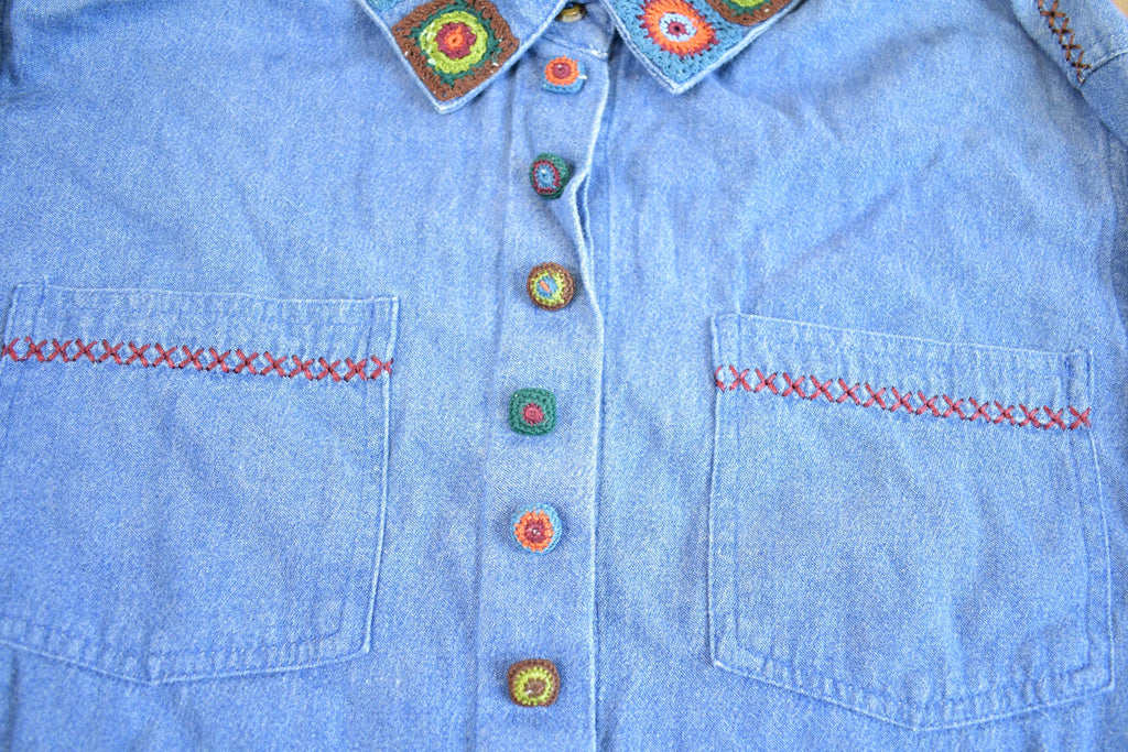 Vintage 1990s KORET City Blues Petites Embroidered Jean Garden Long Sleeve Shirt