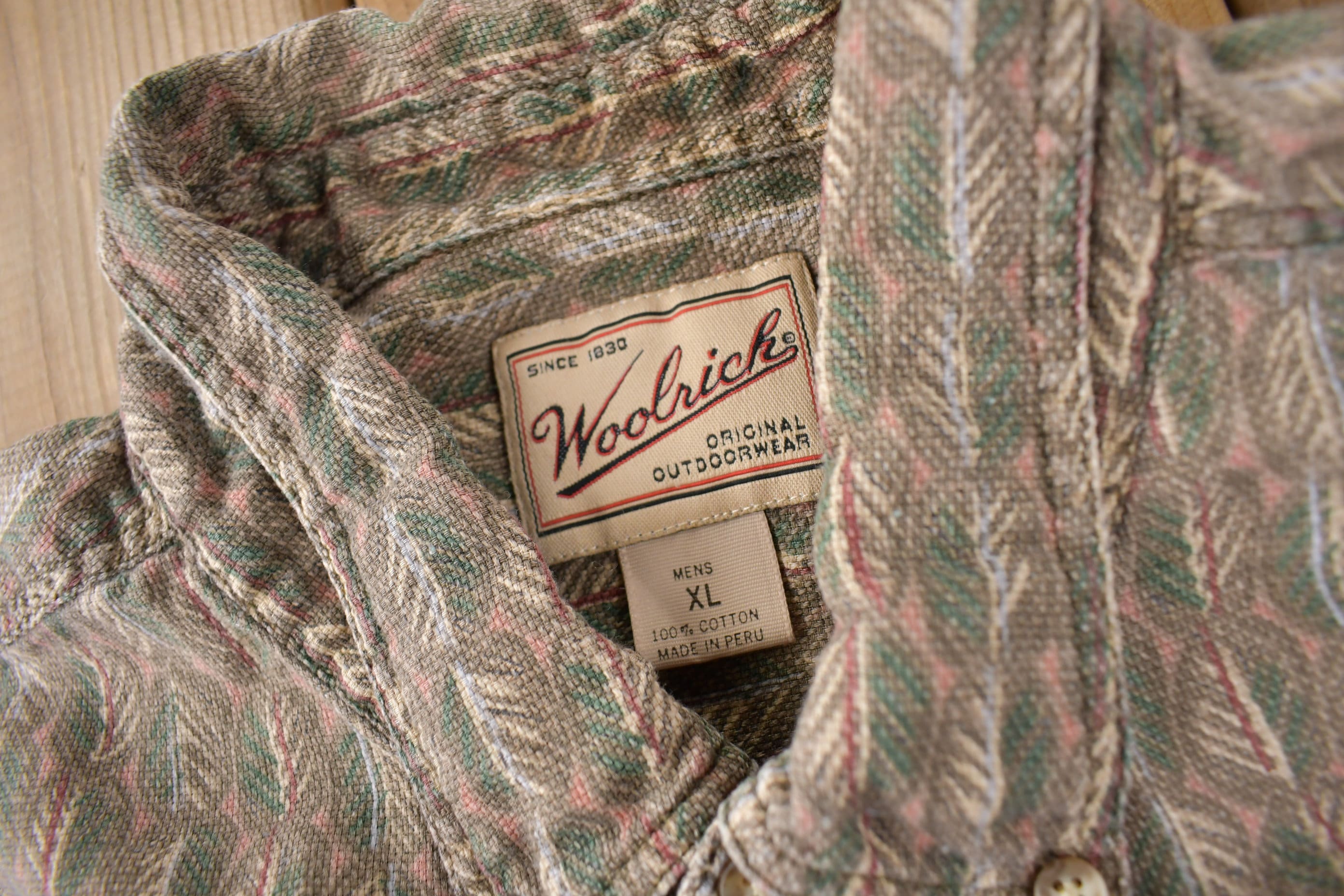 Vintage 1990s Woolrich All Over Print Button Up Shirt Size XL