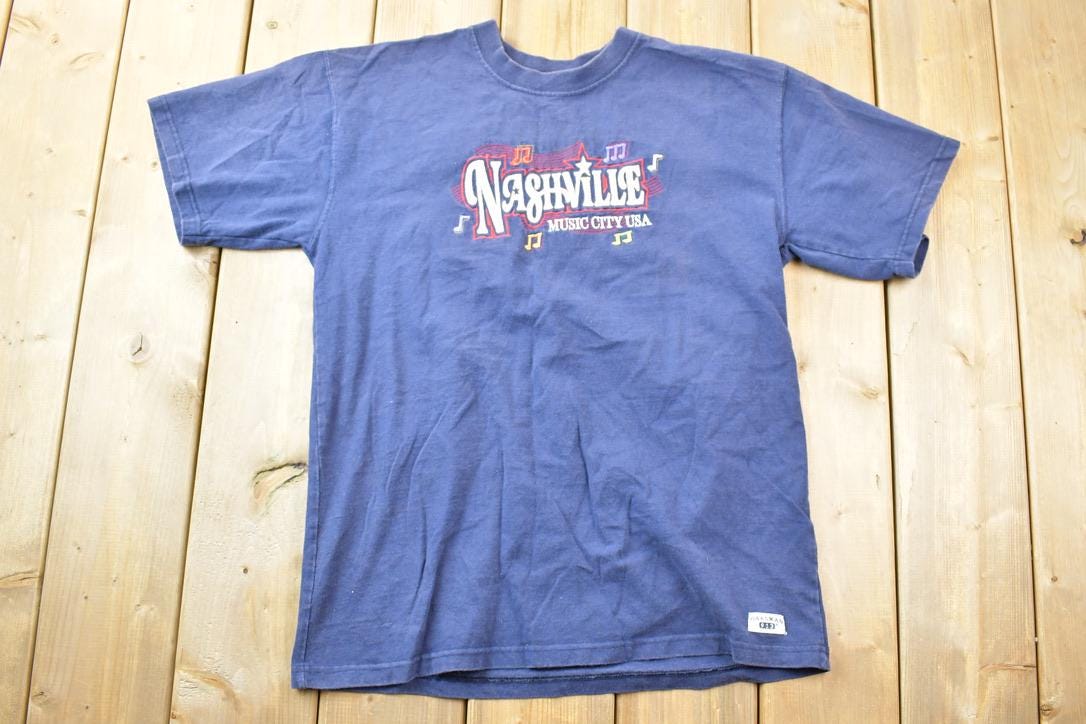Vintage 1990s Nashville Music City Oarsman Embroidered Souvenir T-Shirt / Streetwear / Made In USA / Vacation Tee / Travel T Shirt