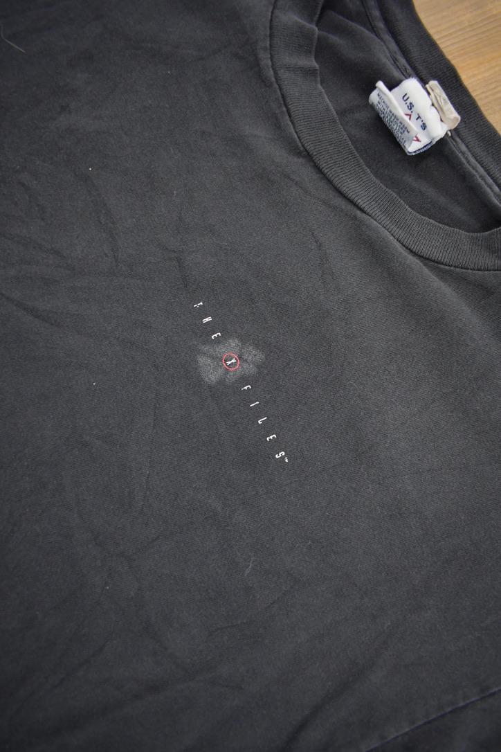 Vintage 1990s The X Files Graphic T-Shirt