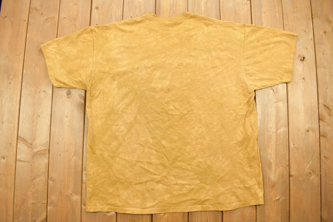 Vintage 2000 Native American Theme T Shirt