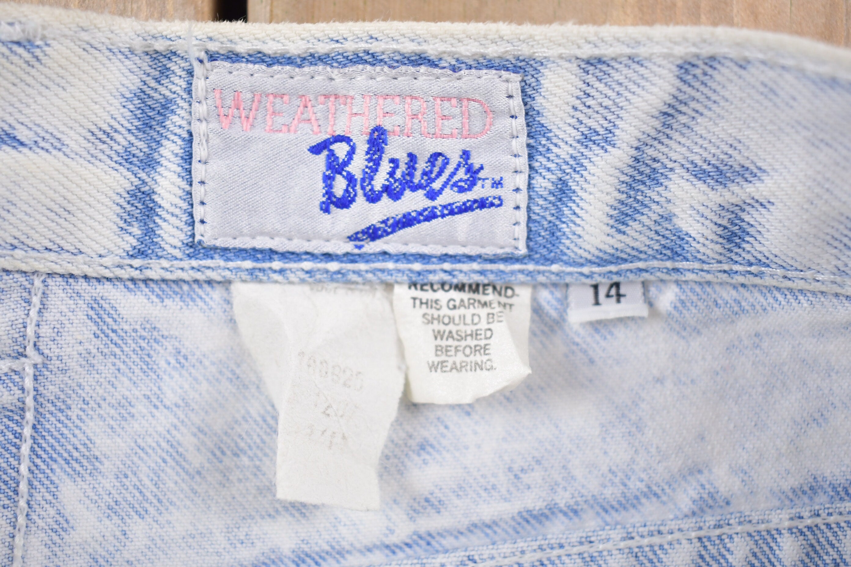 Vintage 1990's Weathered Blues Acid Wash Women's Jeans 30 x 28