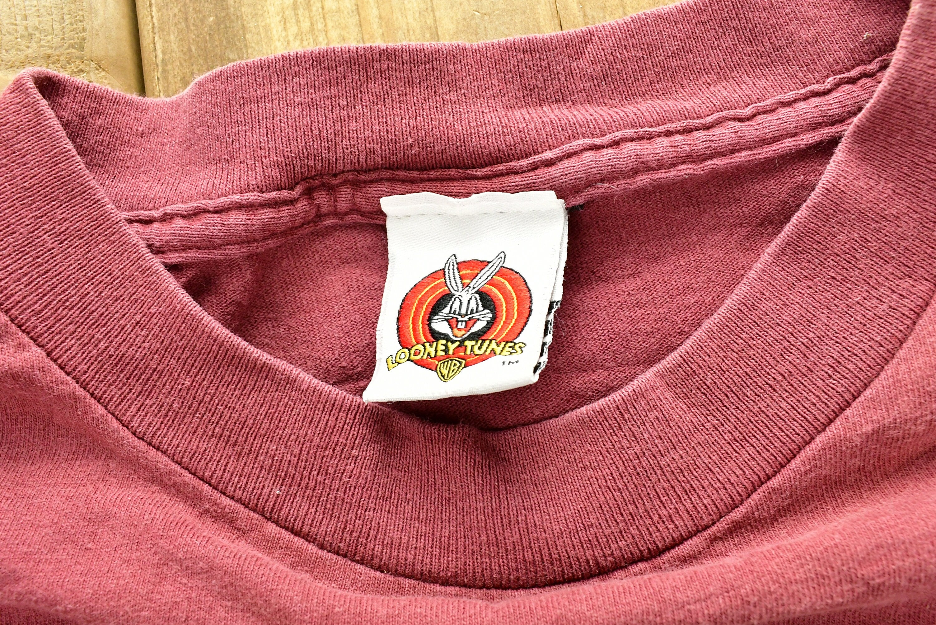 Vintage 1997 Tasmanian Devil Looney Tunes Taz Cartoon T-Shirt