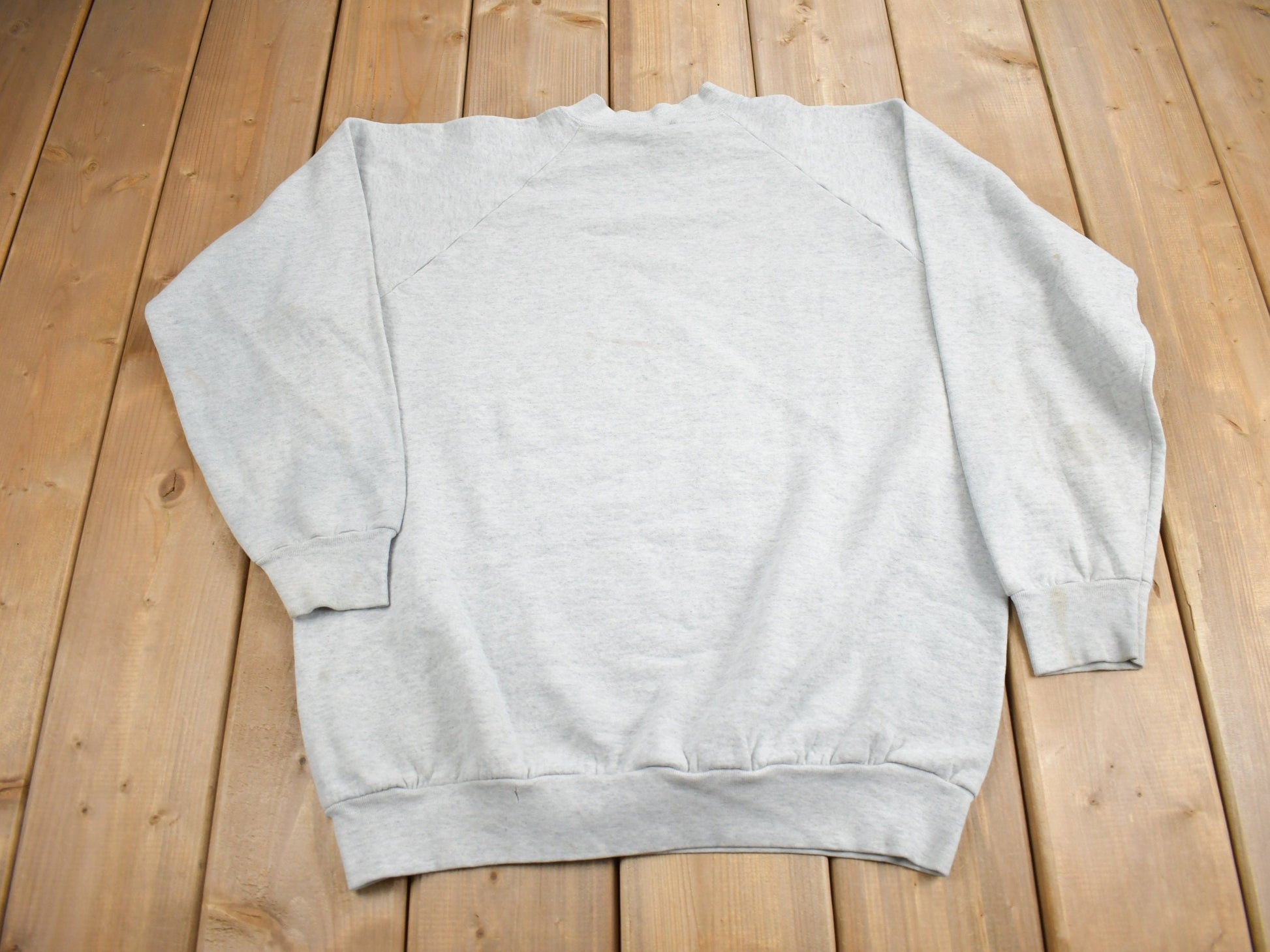 Vintage 1984 Share The Earth Raglan Crewneck Sweatshirt / 80s Crewneck / Made In USA / Earth Day