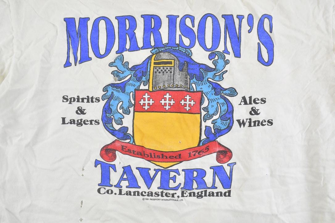 Vintage 1990s Morrisons Tavern Souvenir T-Shirt