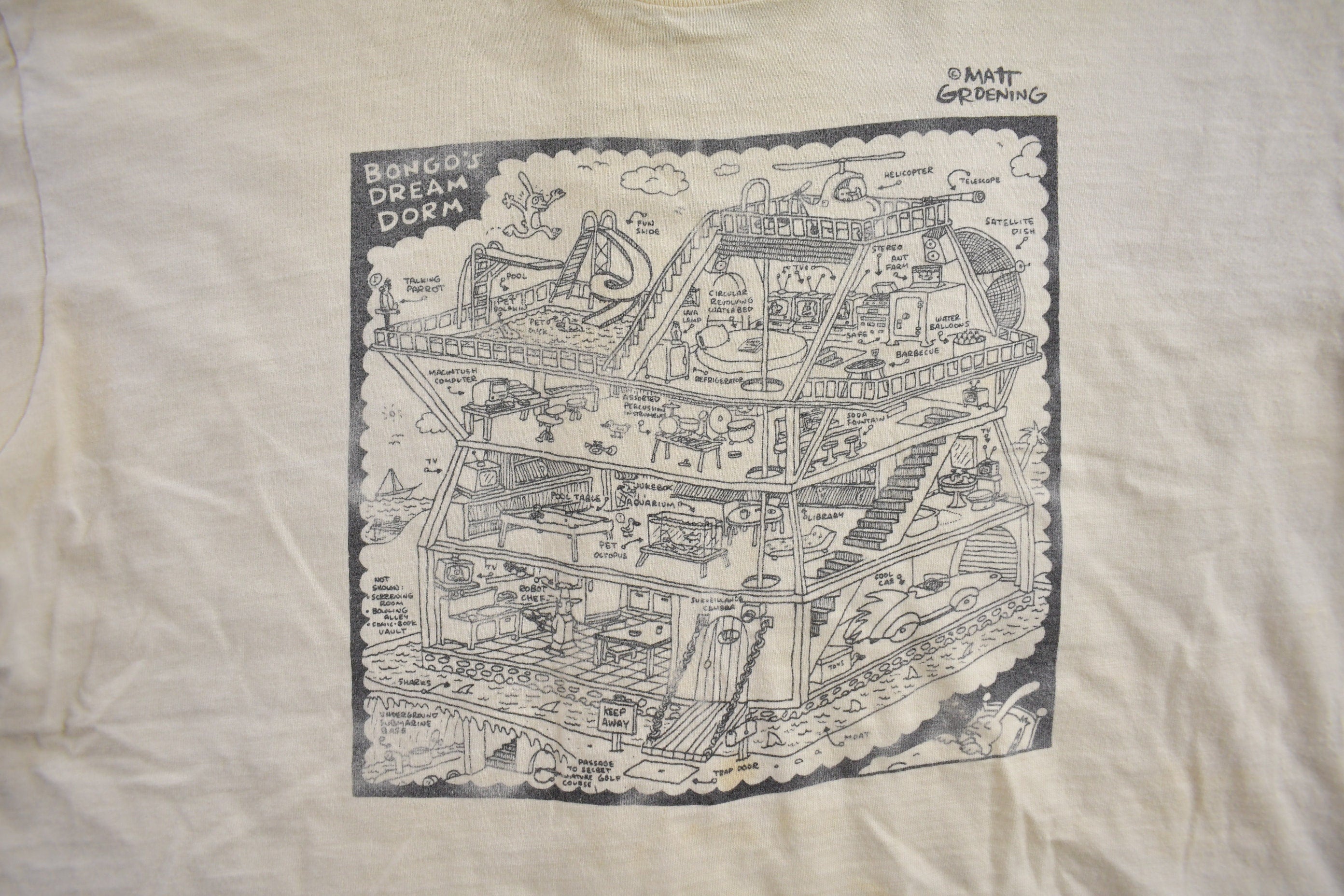 Vintage 1989 Bongo's Dream Dorm Mattt Groening Apple Graphic T-Shirt