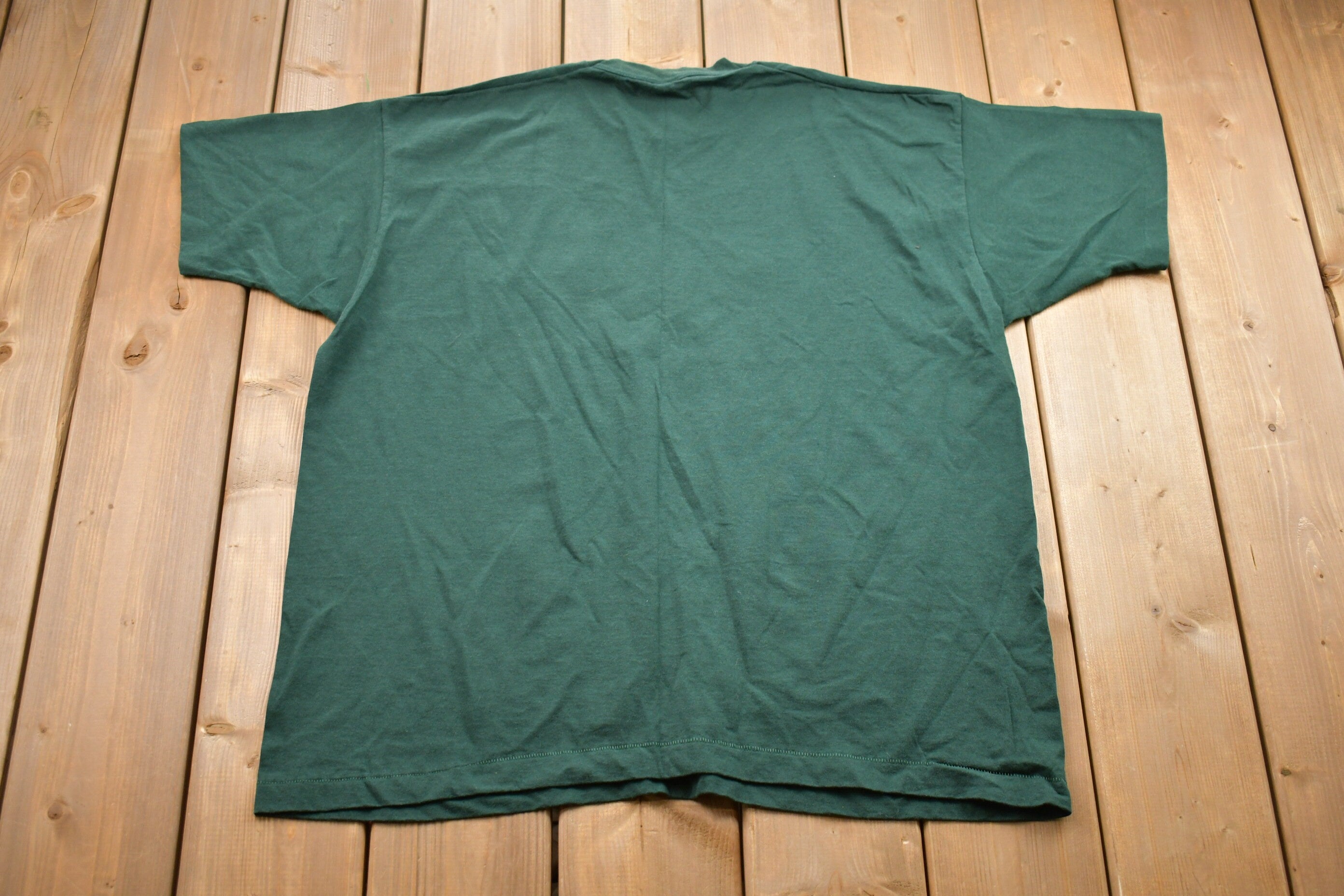 Vintage 1990s Laurel Street Church Of God Volleyball Graphic T-Shirt