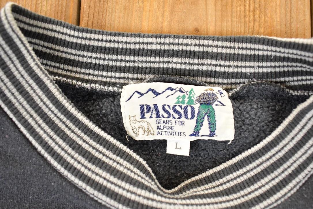 Vintage 1980s Sears Nordic Activities Mountain Bear Crewneck Sweatshirt Men's L