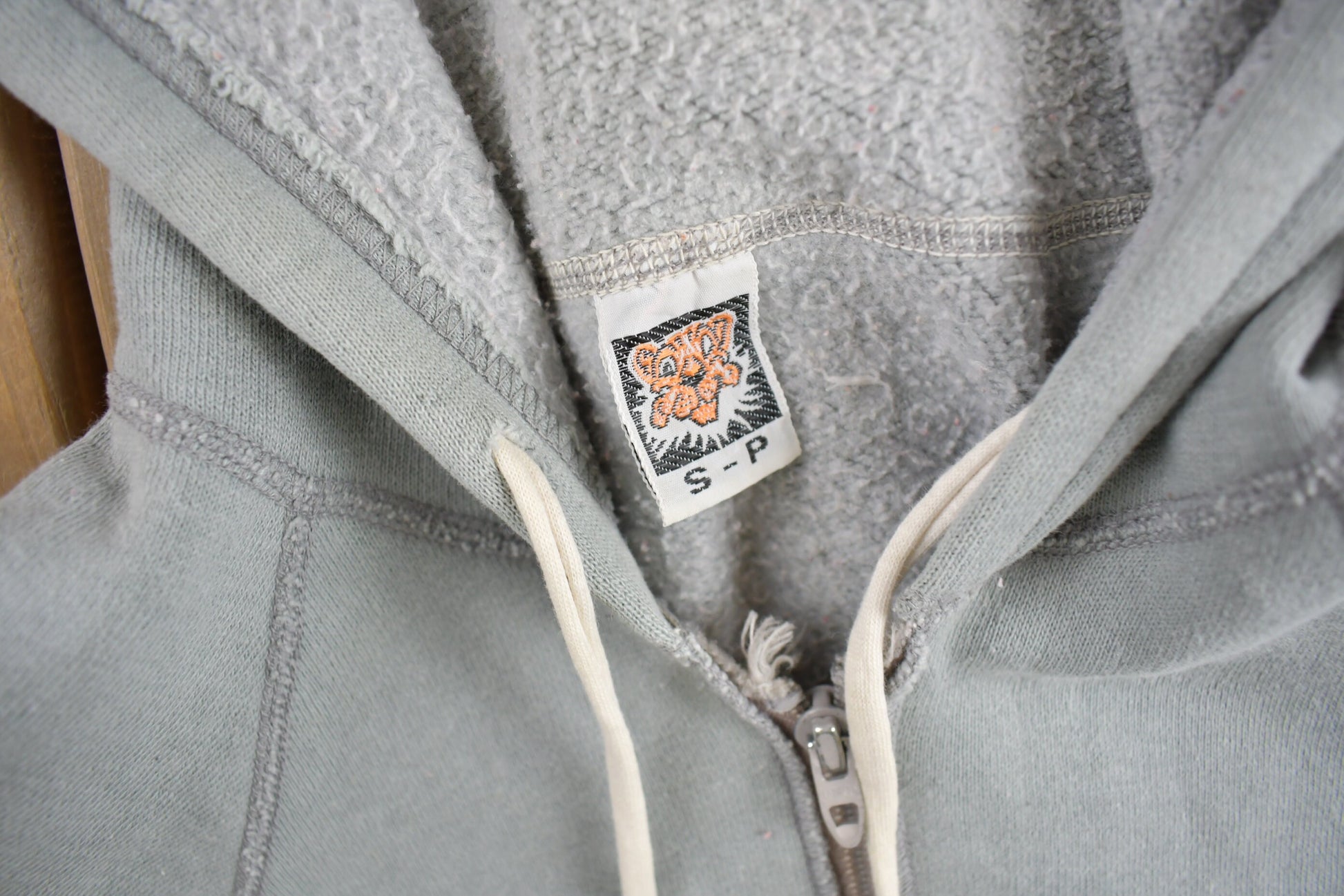 Vintage 1970s University of Toronto Collegiate Zip Up Hoodie