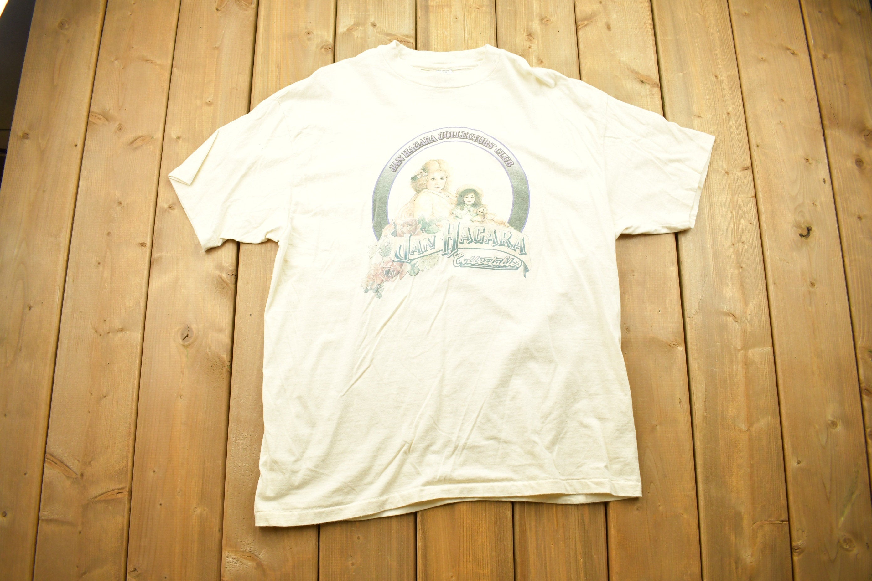 Vintage 1990s Jan Hagara Collectors Club Graphic T Shirt